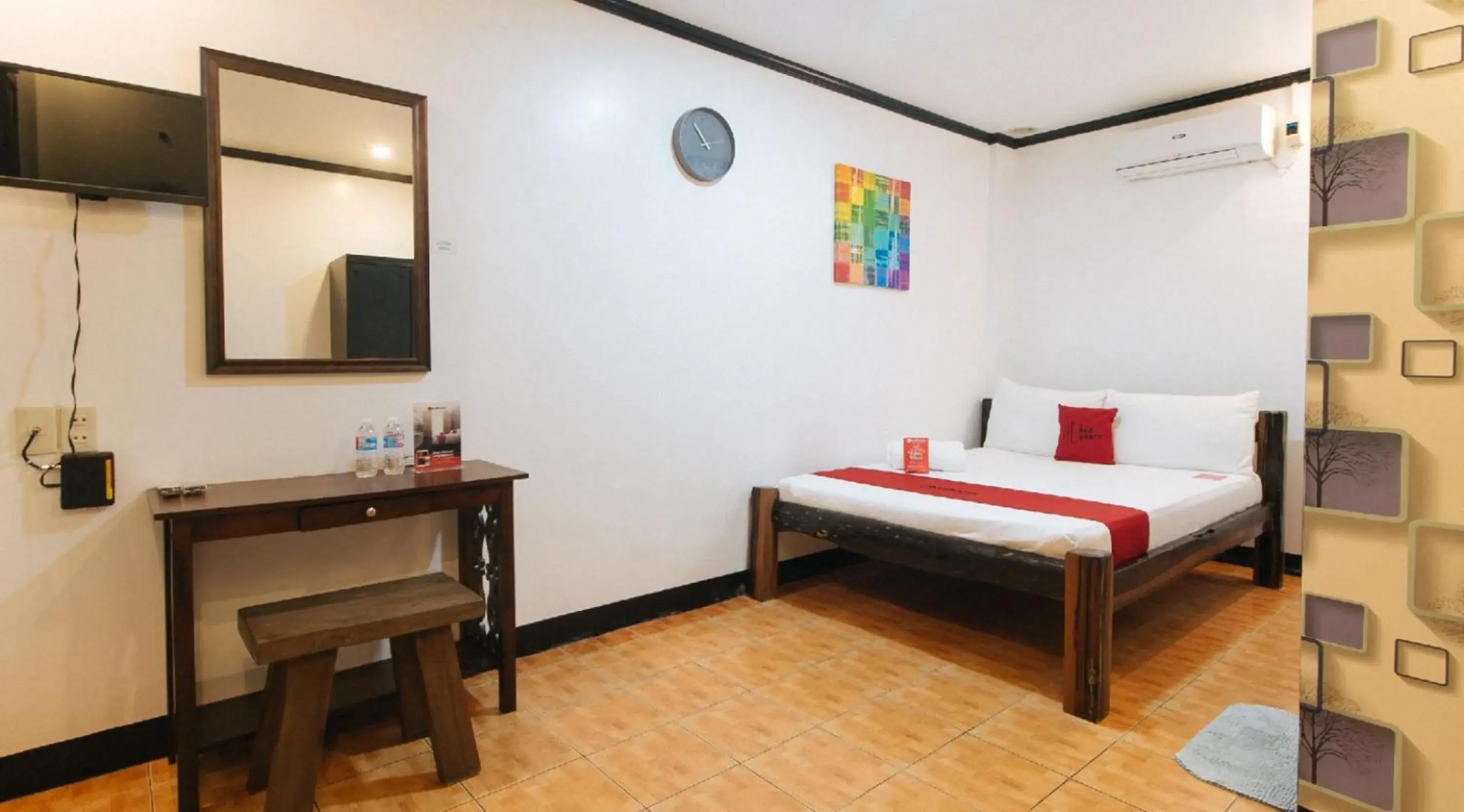 Budget Double Room - single occupancy in RedDoorz at La Sefa Hotel and Resort Atimonan Budget Double Room - single occupancy in RedDoorz at La Sefa Hotel and Resort Atimonan