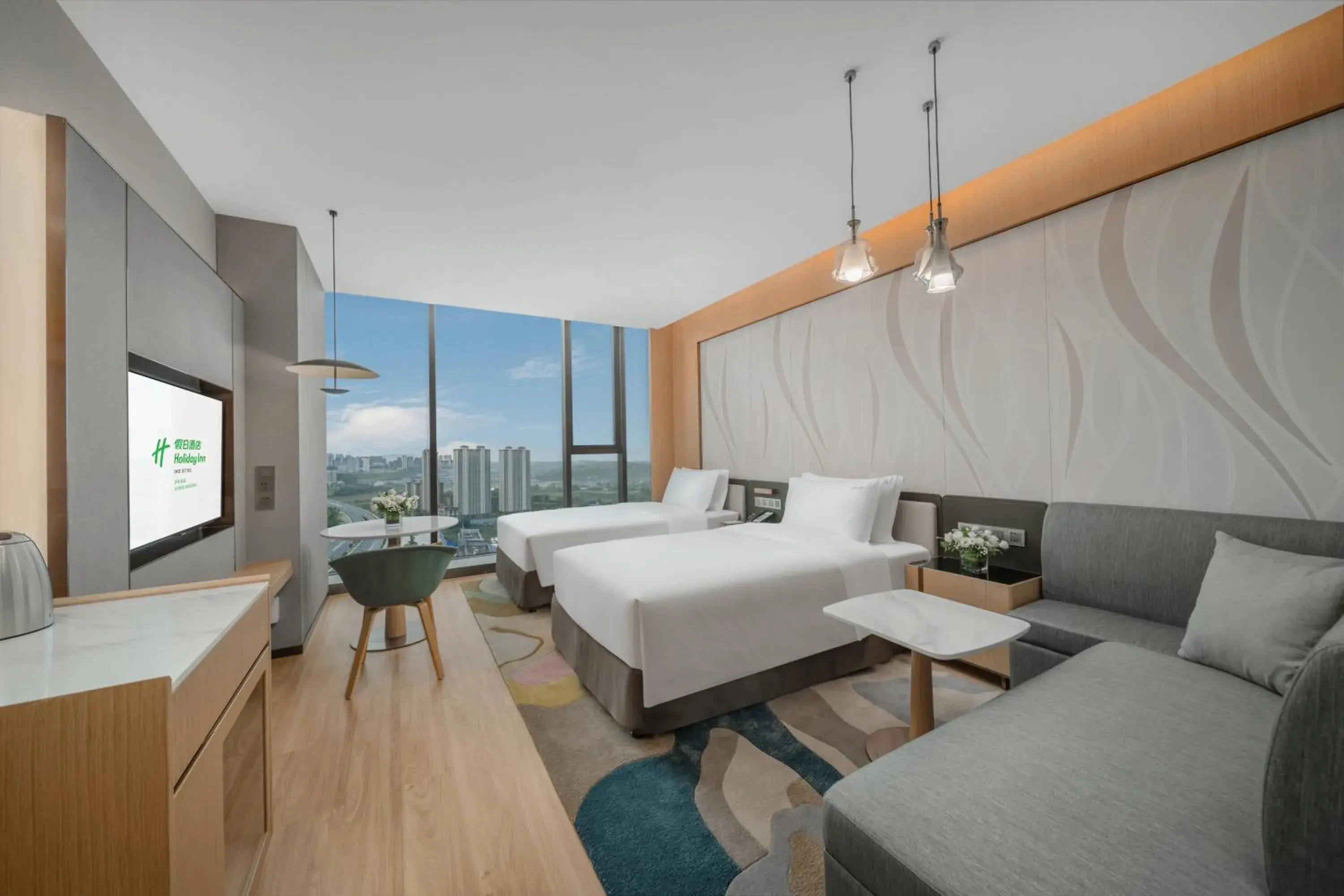 Standard Double Room with Two Double Beds - High Floor in Holiday Inn Luzhou Longjian, an IHG Hotel Standard Double Room with Two Double Beds - High Floor in Holiday Inn Luzhou Longjian, an IHG Hotel
