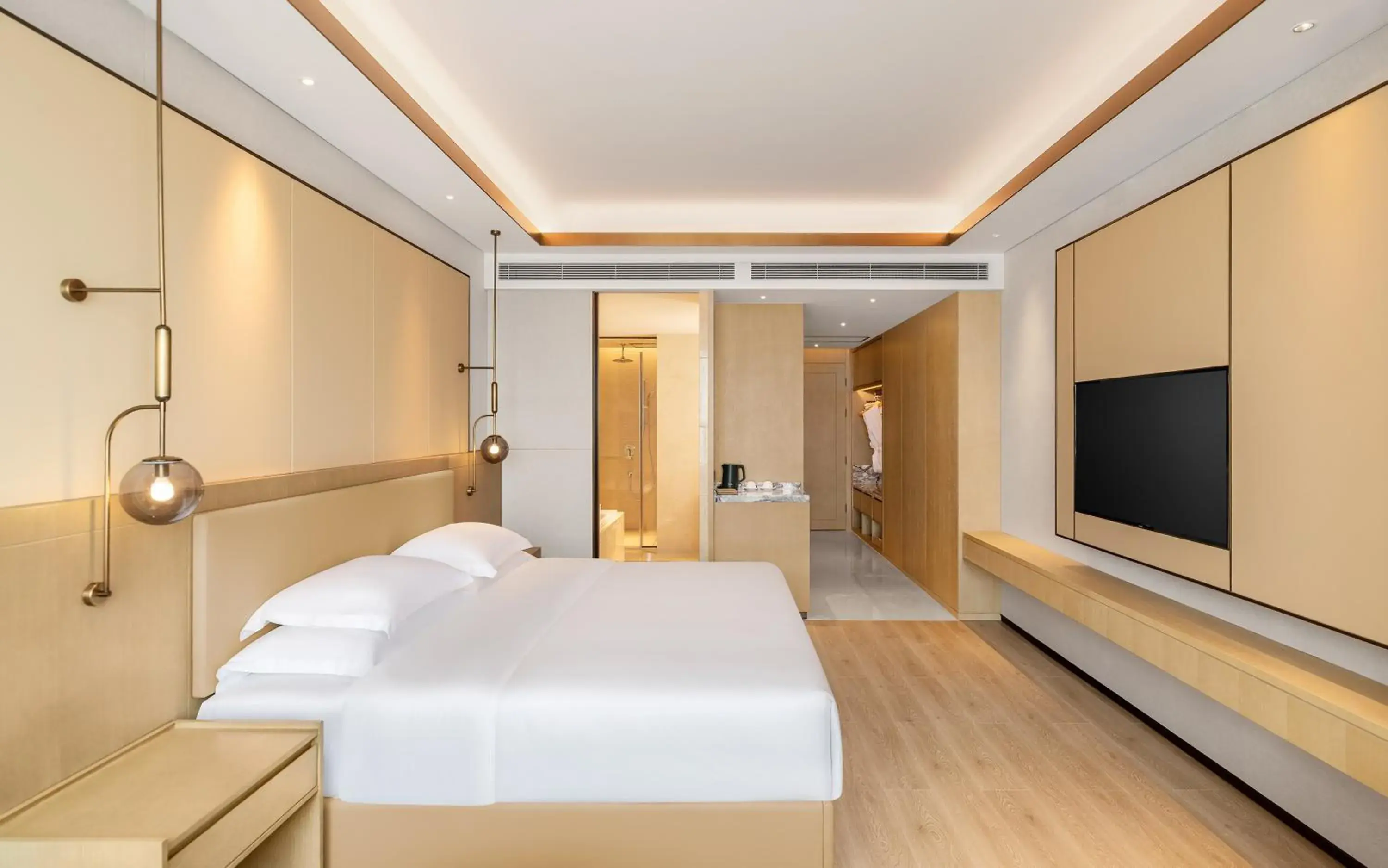 Standard King Room in Crowne Plaza Changsha Development Zone by IHG Standard King Room in Crowne Plaza Changsha Development Zone by IHG