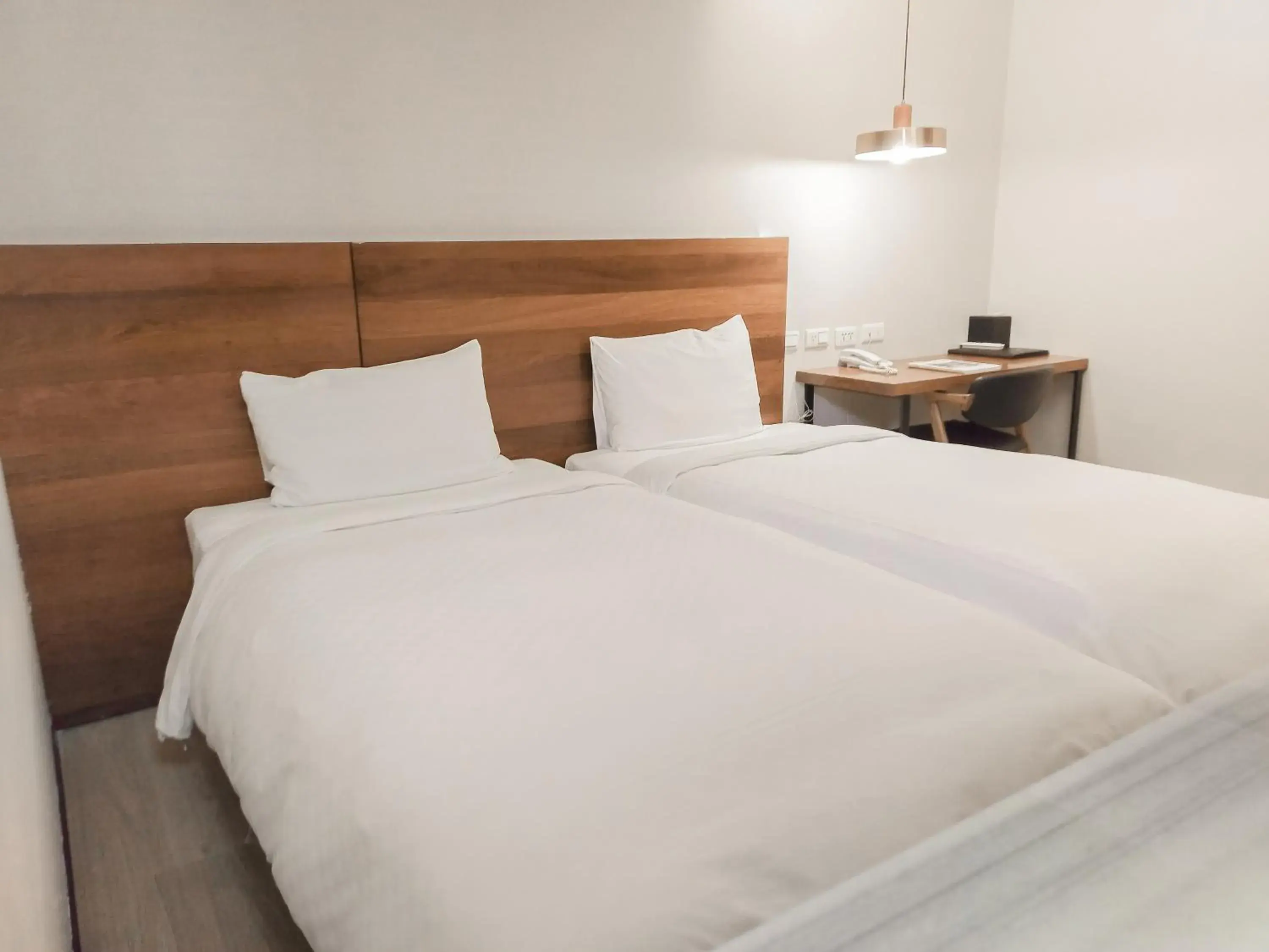 Standard Twin Room without Window in CHECK inn Express Taipei Station Standard Twin Room without Window in CHECK inn Express Taipei Station