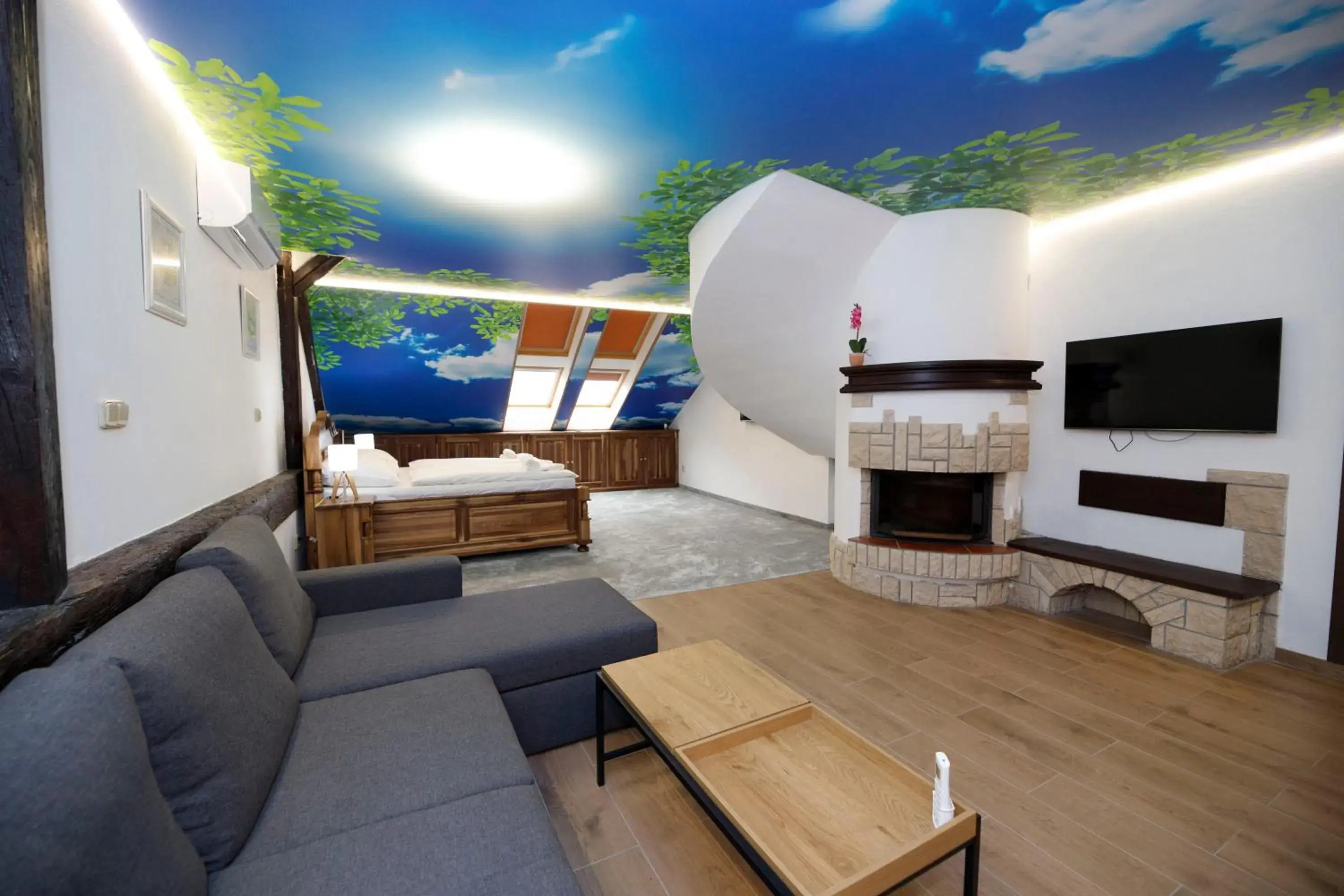 Deluxe Double Room with Extra Bed - single occupancy in Hotel & wellness Hejtmanka Deluxe Double Room with Extra Bed - single occupancy in Hotel & wellness Hejtmanka