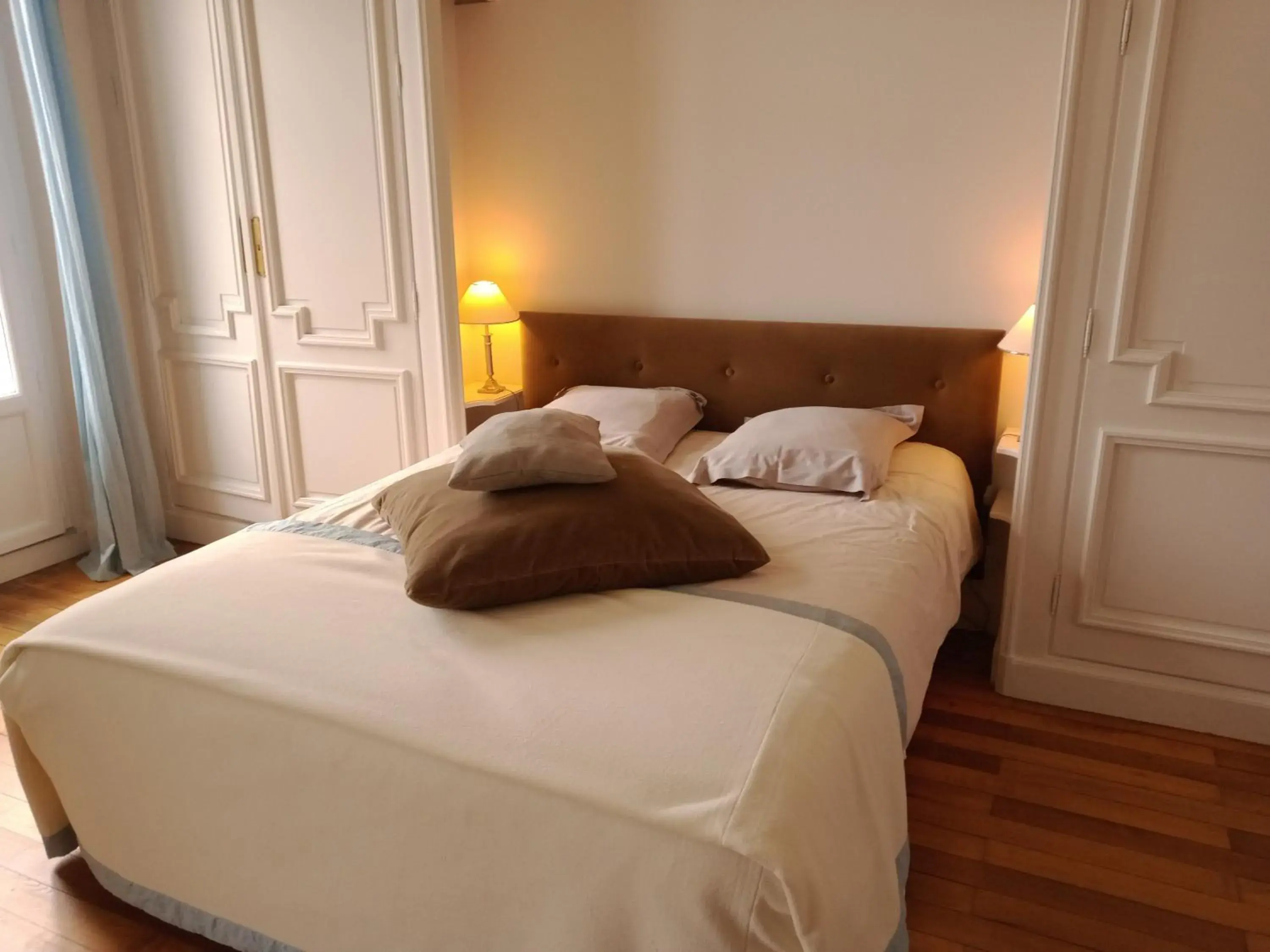 Deluxe Double Room in Chateau du Breuil Deluxe Double Room in Chateau du Breuil