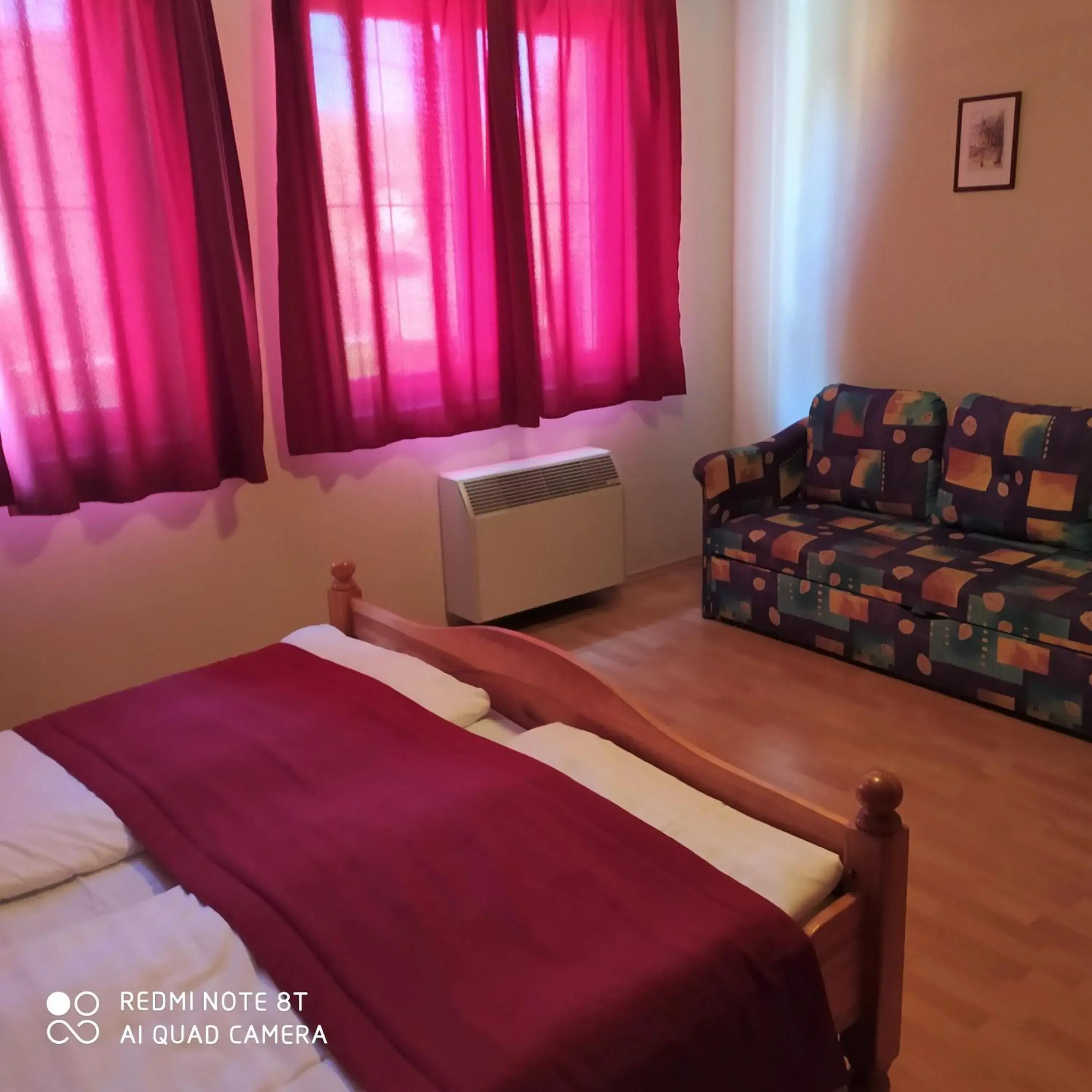 Superior Double Room - single occupancy in Bacchus Panzió Superior Double Room - single occupancy in Bacchus Panzió