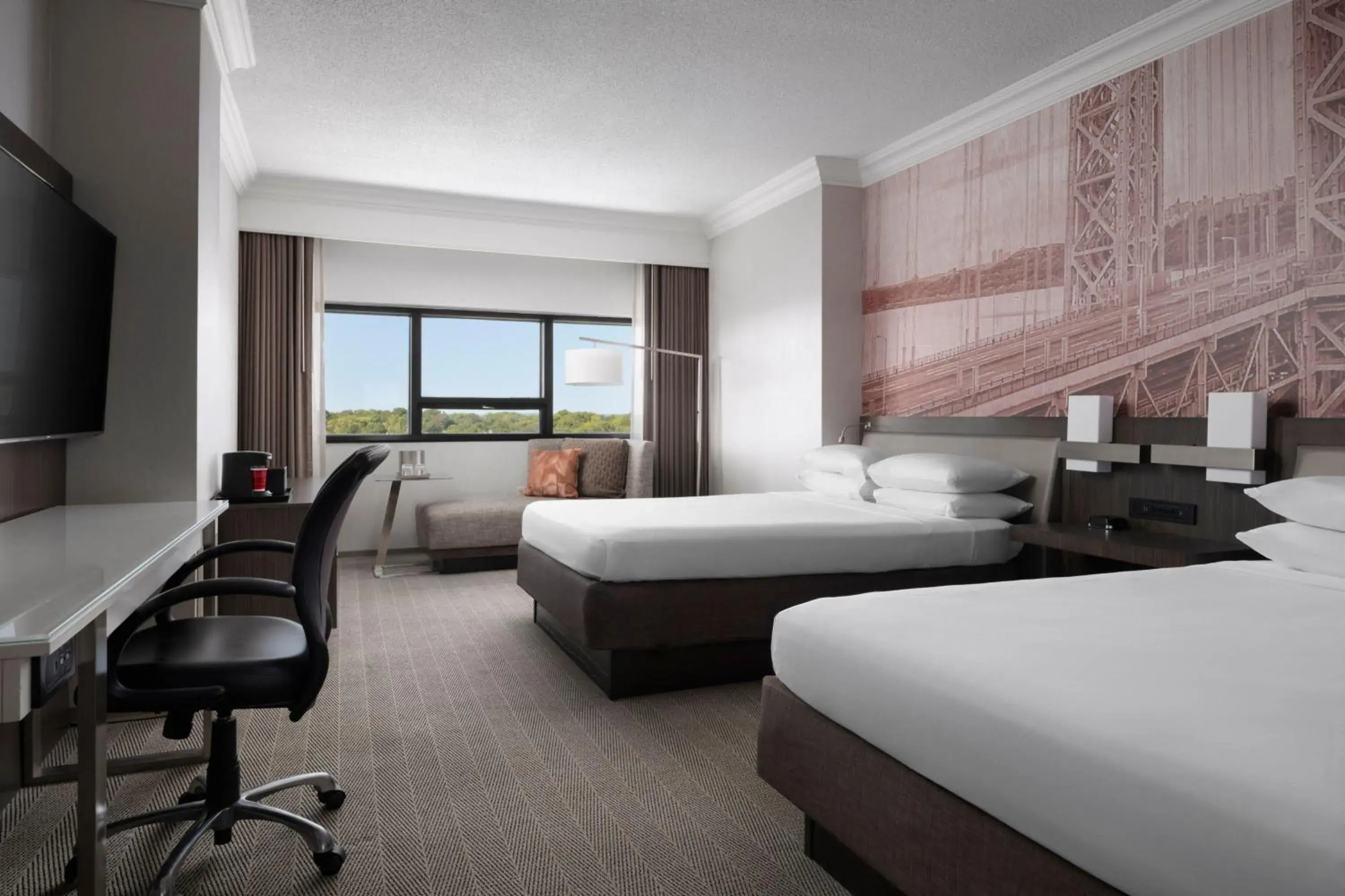 Guest room, 2 Queen in Teaneck Marriott at Glenpointe Guest room, 2 Queen in Teaneck Marriott at Glenpointe