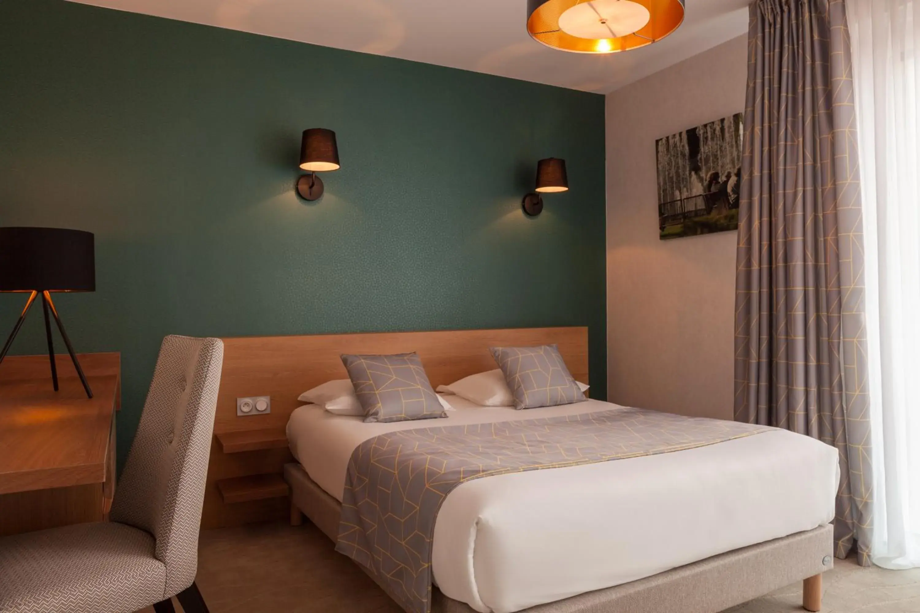 Classic Double Room - single occupancy - Double Bed in The Originals City, Hôtel Les Thermes de l'Avenue, Dax Classic Double Room - single occupancy - Double Bed in The Originals City, Hôtel Les Thermes de l'Avenue, Dax