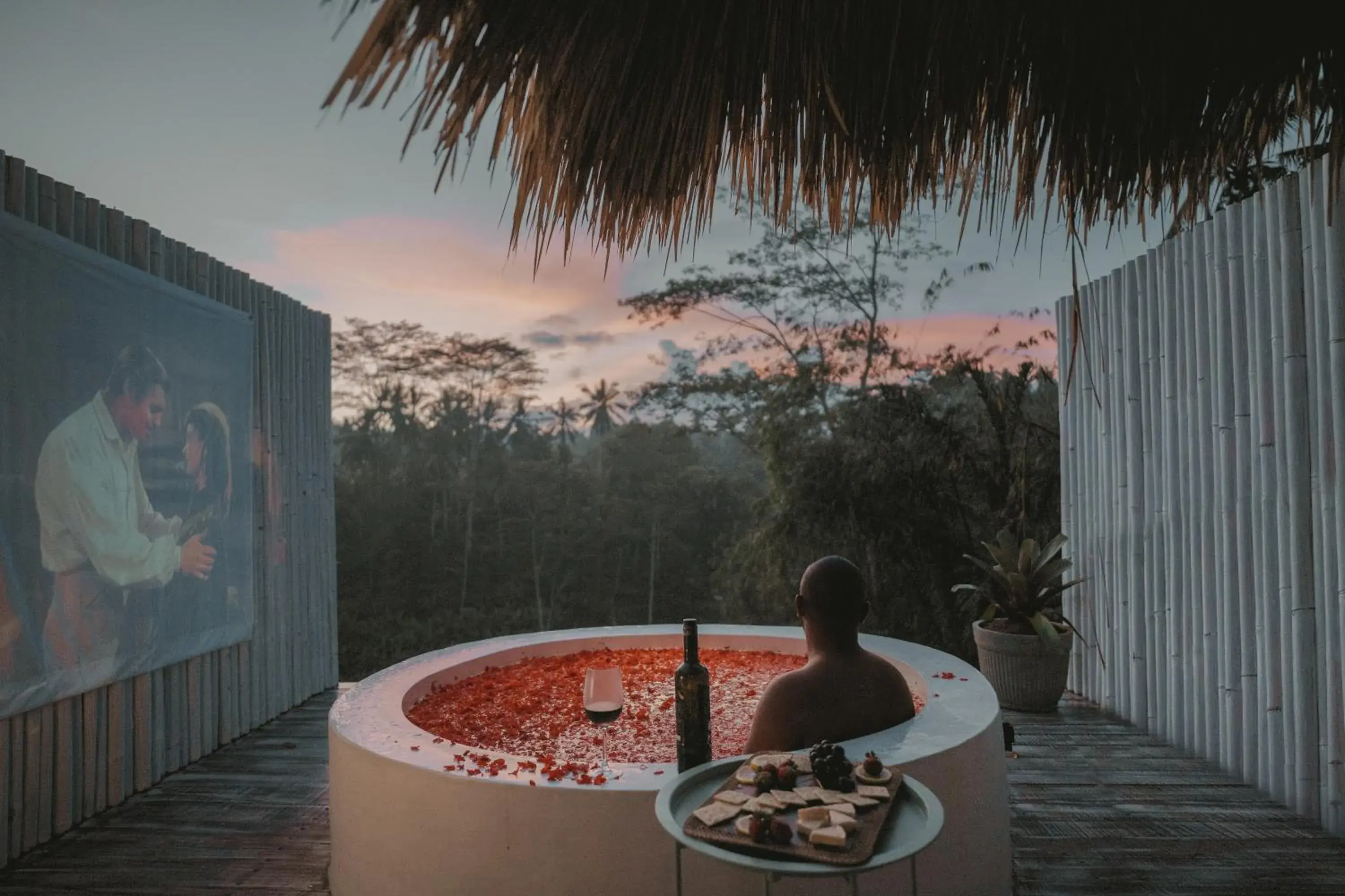 Suite with Hot Tub in Woywoy Escape Bresela Adults Only Suite with Hot Tub in Woywoy Escape Bresela Adults Only