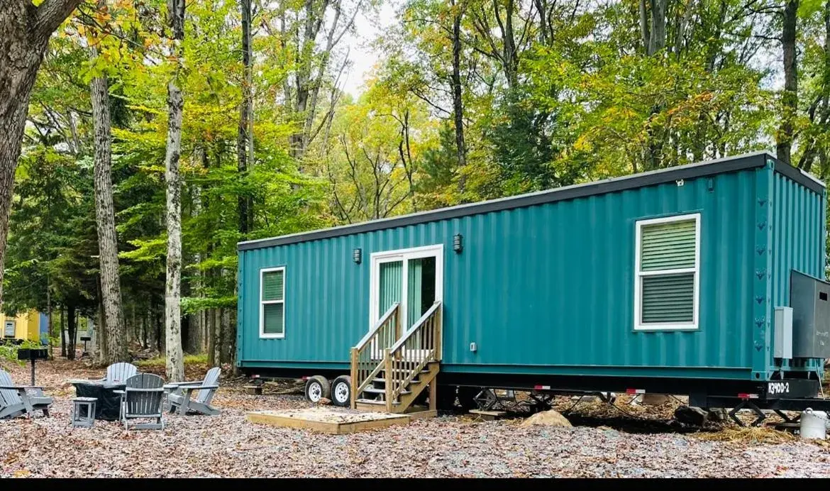Green Deer Tiny Home in Camptel Poconos Green Deer Tiny Home in Camptel Poconos