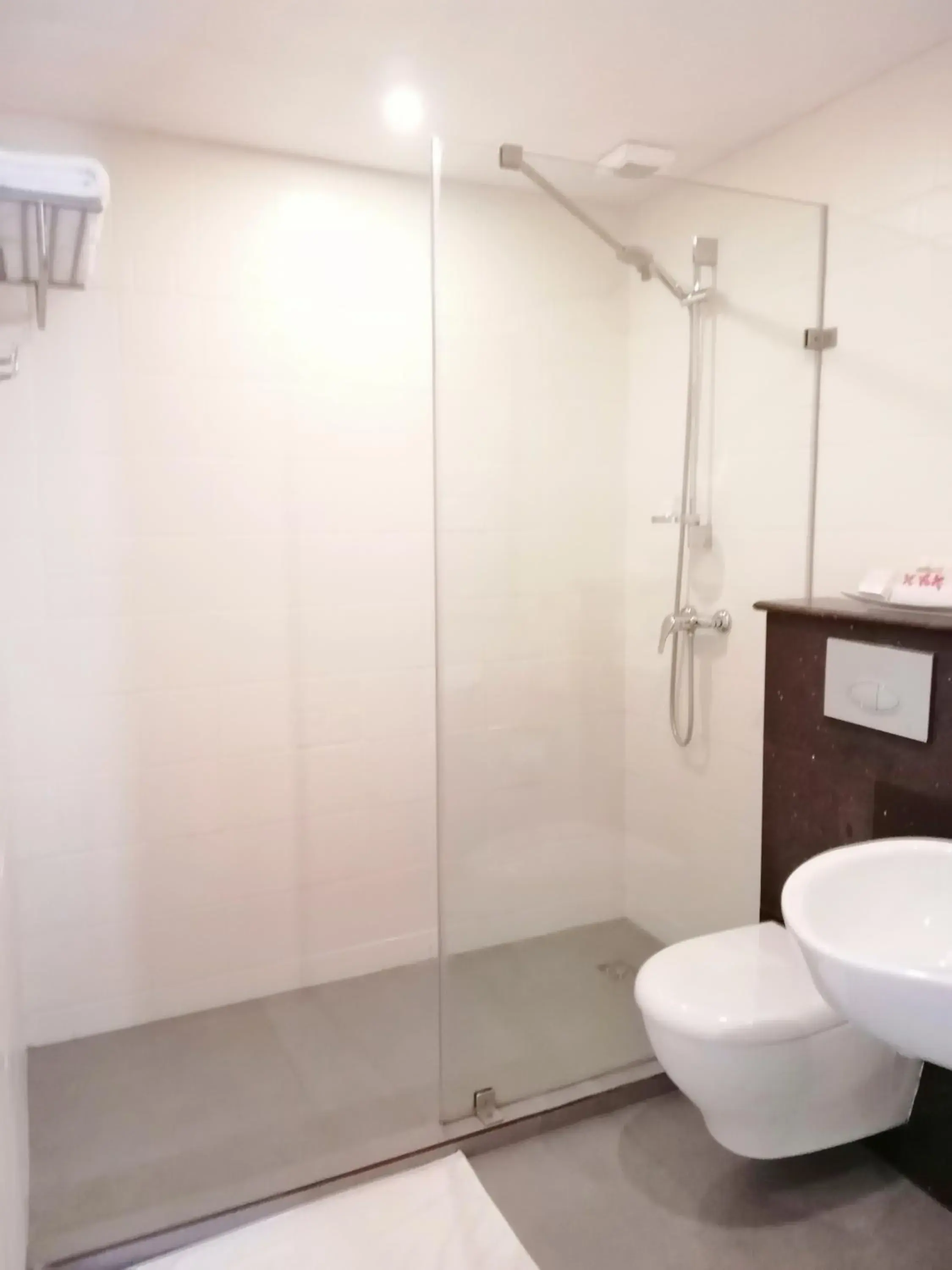 Superior Double Room in Le Relax Hotel and Restaurant Superior Double Room in Le Relax Hotel and Restaurant