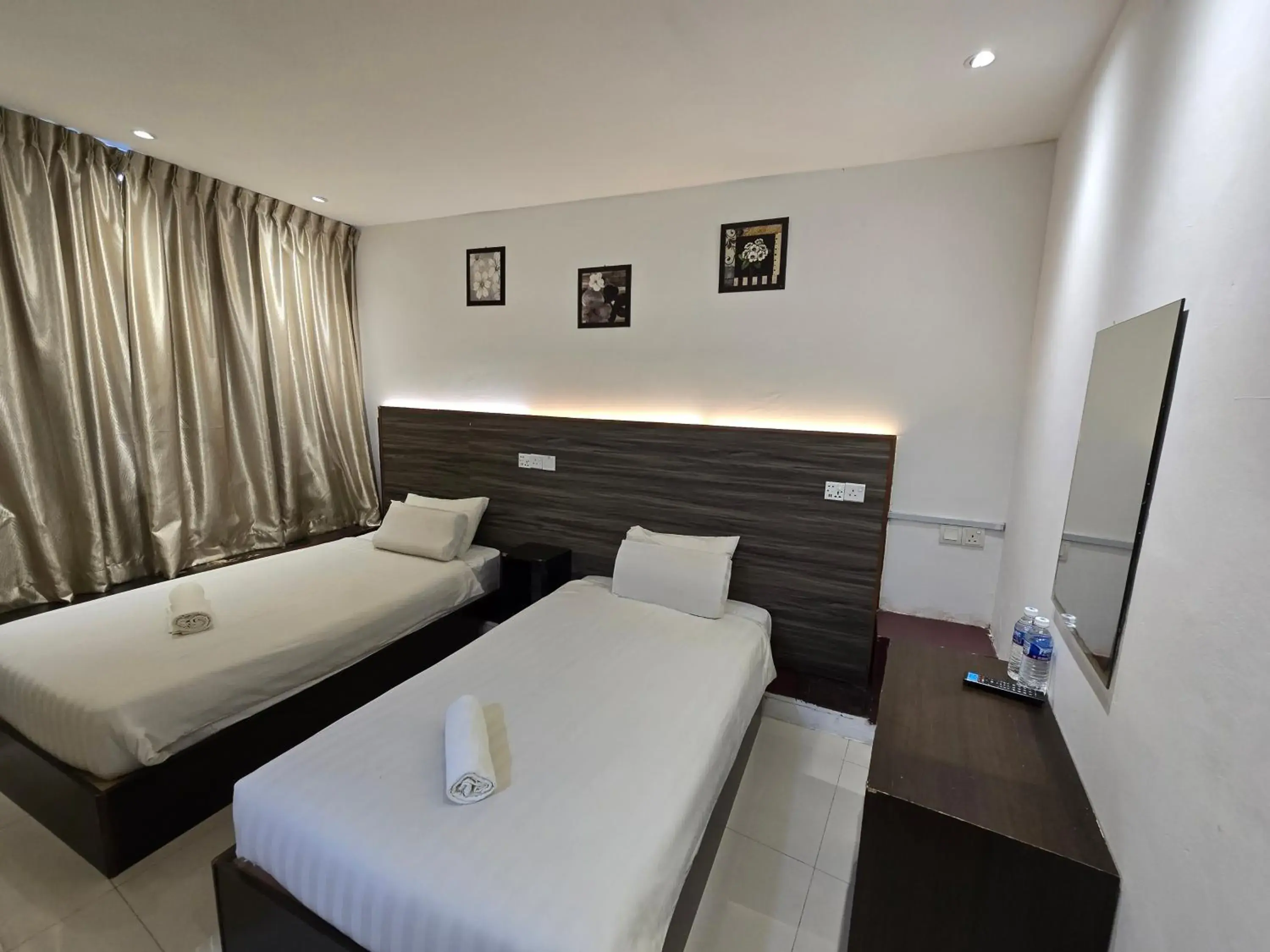 Twin Room in One Point Hotel Twin Room in One Point Hotel