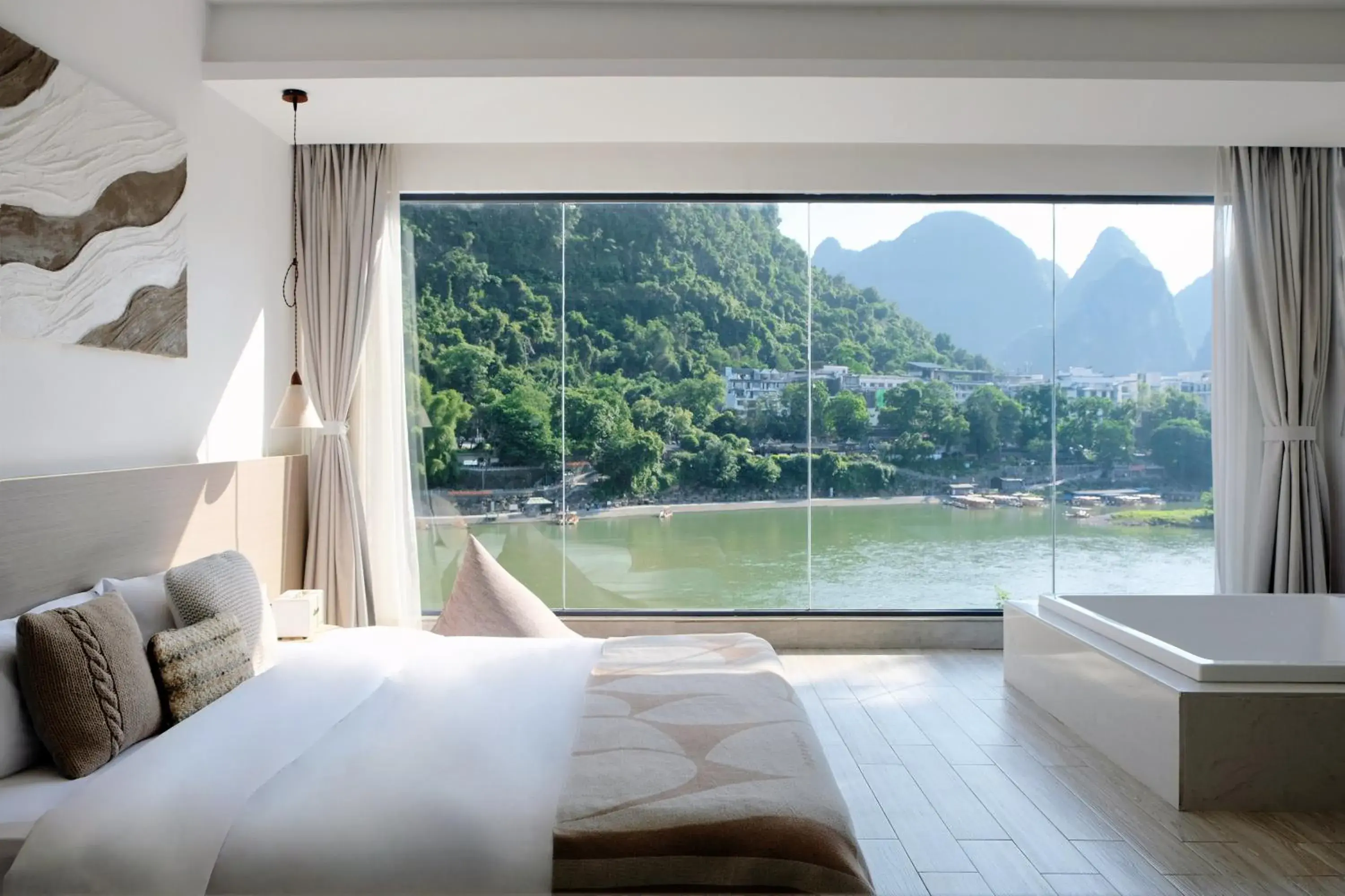 Comfortable Double Room with River View in Ruoli Yangshuo Comfortable Double Room with River View in Ruoli Yangshuo