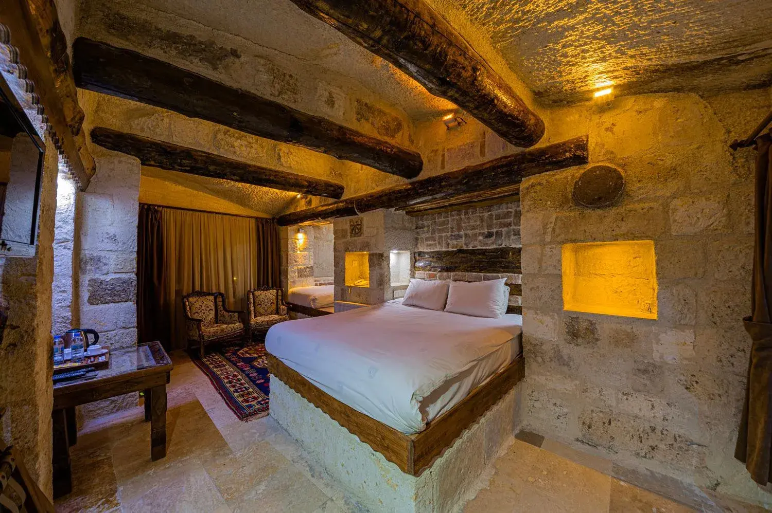 Double or Twin Room with Terrace in Konak Bezirhane Cave Otel Double or Twin Room with Terrace in Konak Bezirhane Cave Otel