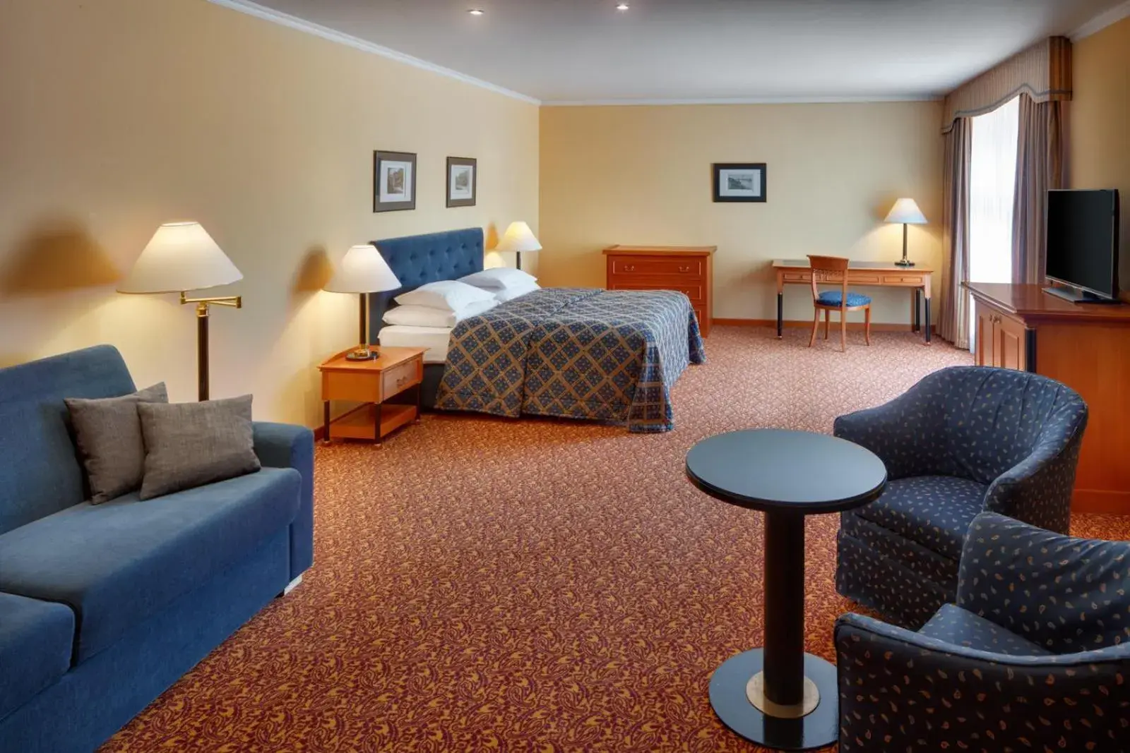 Standard Family Room in Hotel Savoy Prague Standard Family Room in Hotel Savoy Prague