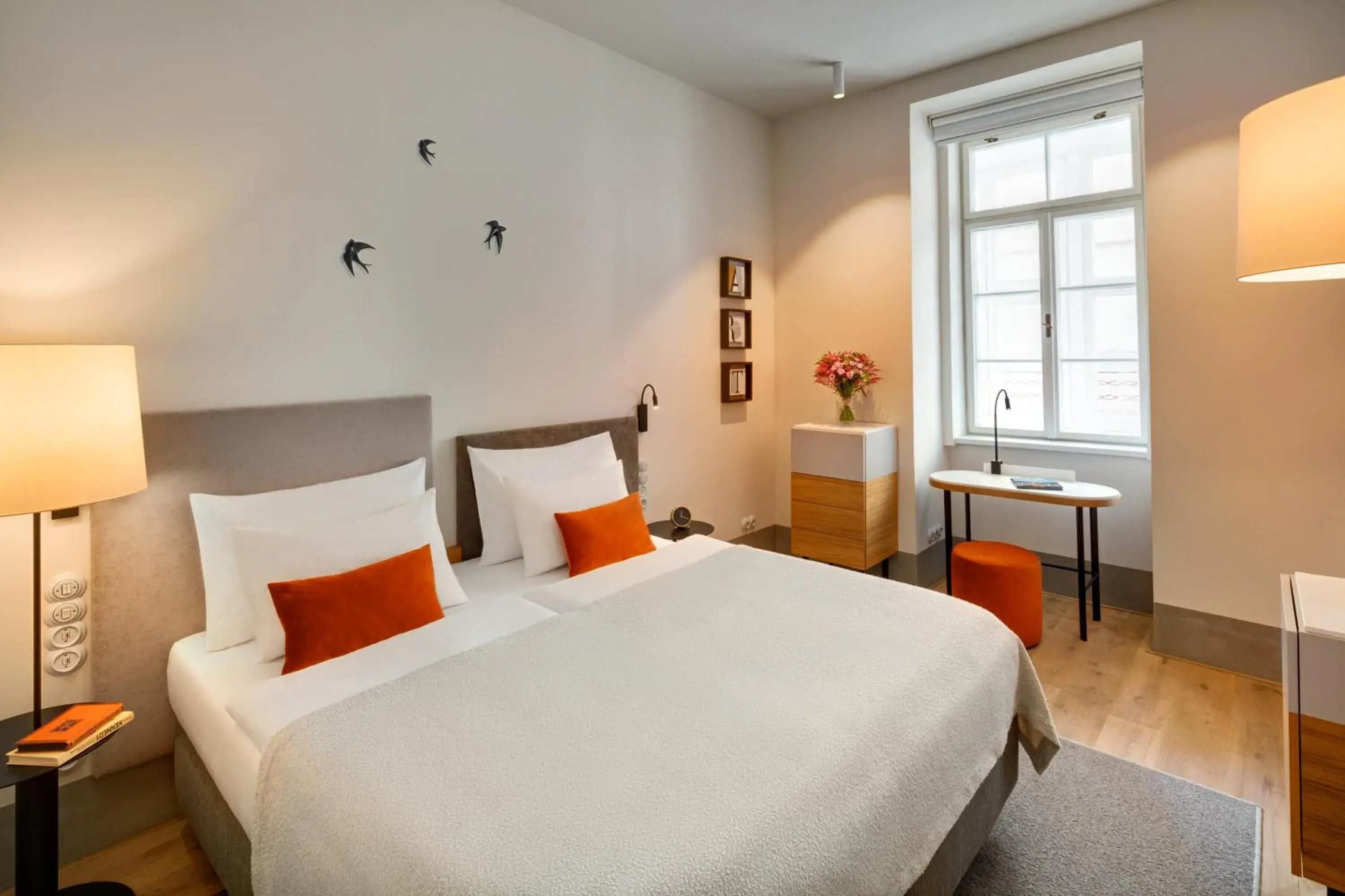 Deluxe Double or Twin Room in Hotel BOOKQUET Deluxe Double or Twin Room in Hotel BOOKQUET