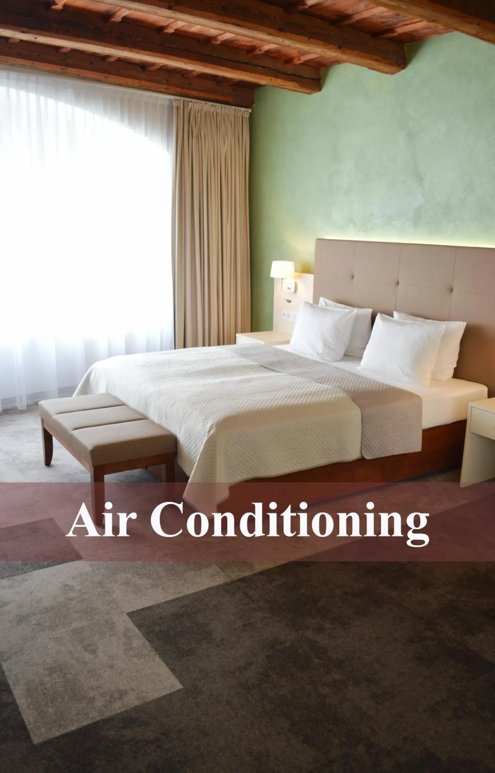 Superior Deluxe Double or Twin Room in The Golden Wheel Hotel Superior Deluxe Double or Twin Room in The Golden Wheel Hotel