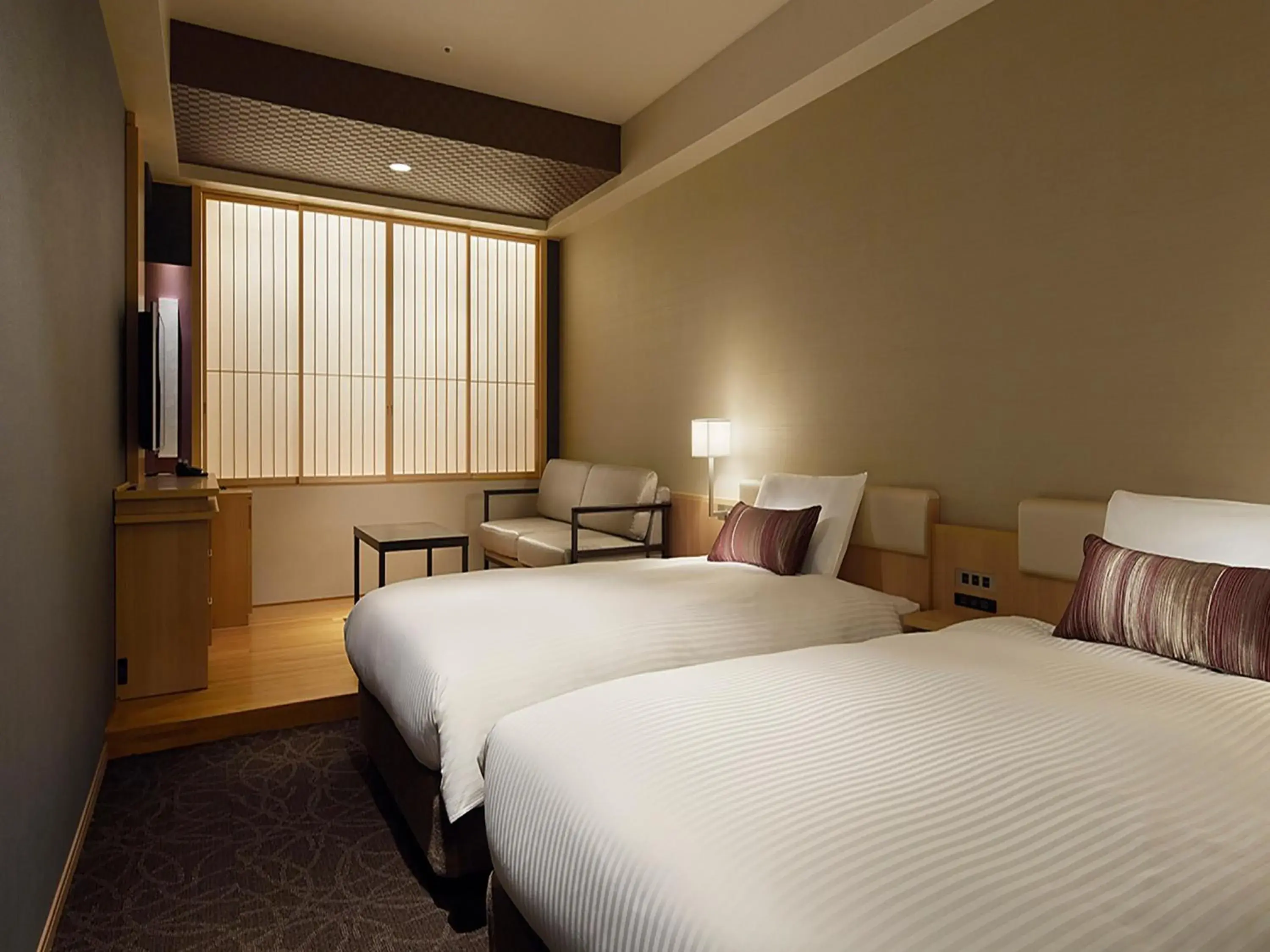 Deluxe Twin Room - Non-Smoking in Mitsui Garden Hotel Kyoto Shinmachi Bettei Deluxe Twin Room - Non-Smoking in Mitsui Garden Hotel Kyoto Shinmachi Bettei