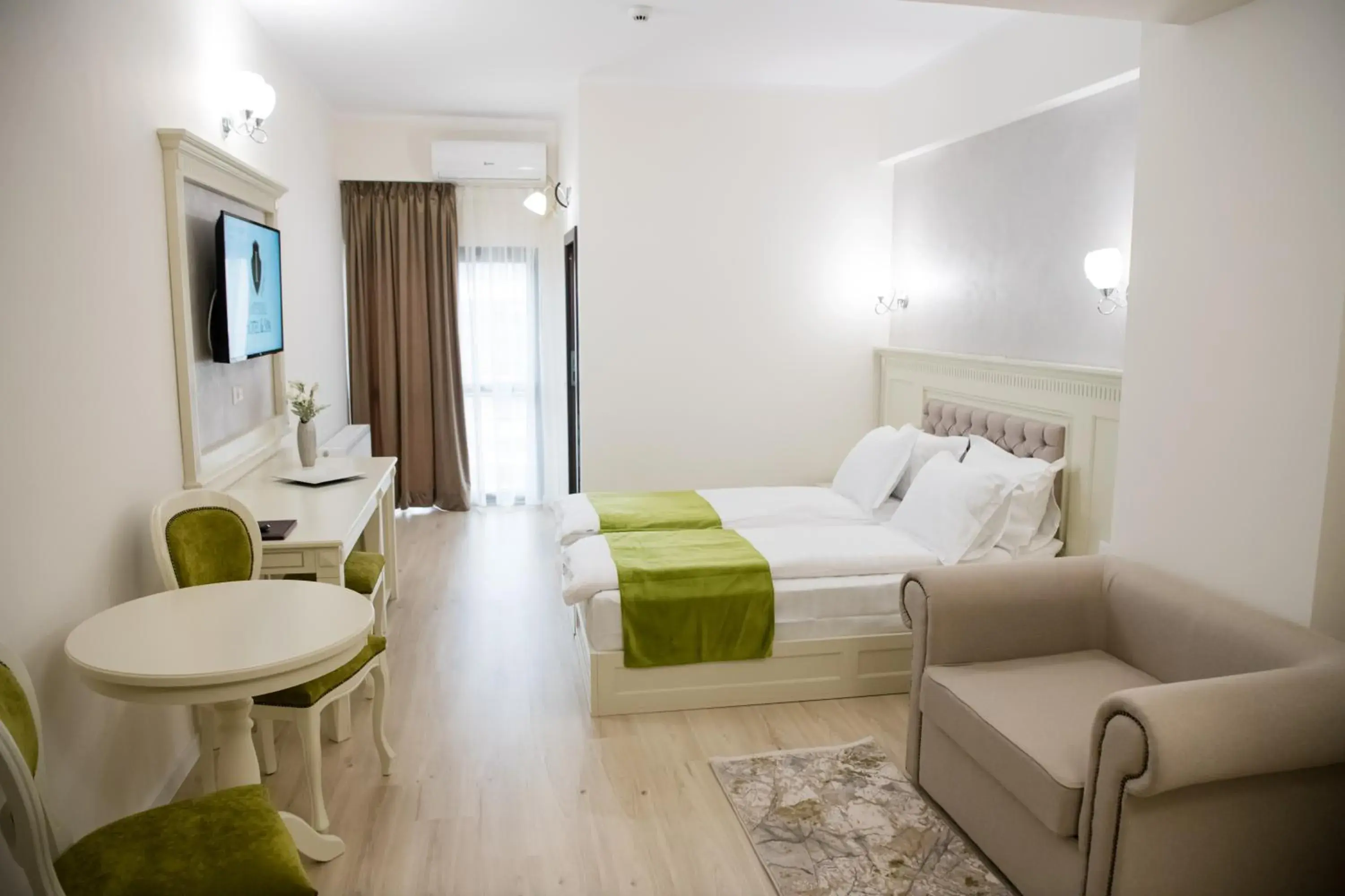 Superior King Room in Imperial Hotel&Spa - Baile Olanesti Superior King Room in Imperial Hotel&Spa - Baile Olanesti