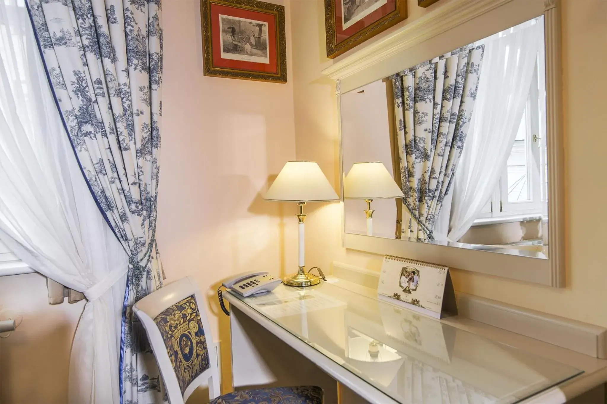 Special Offer - Double or Twin Room with Wellness Package in Karlsbad Grande Madonna Special Offer - Double or Twin Room with Wellness Package in Karlsbad Grande Madonna