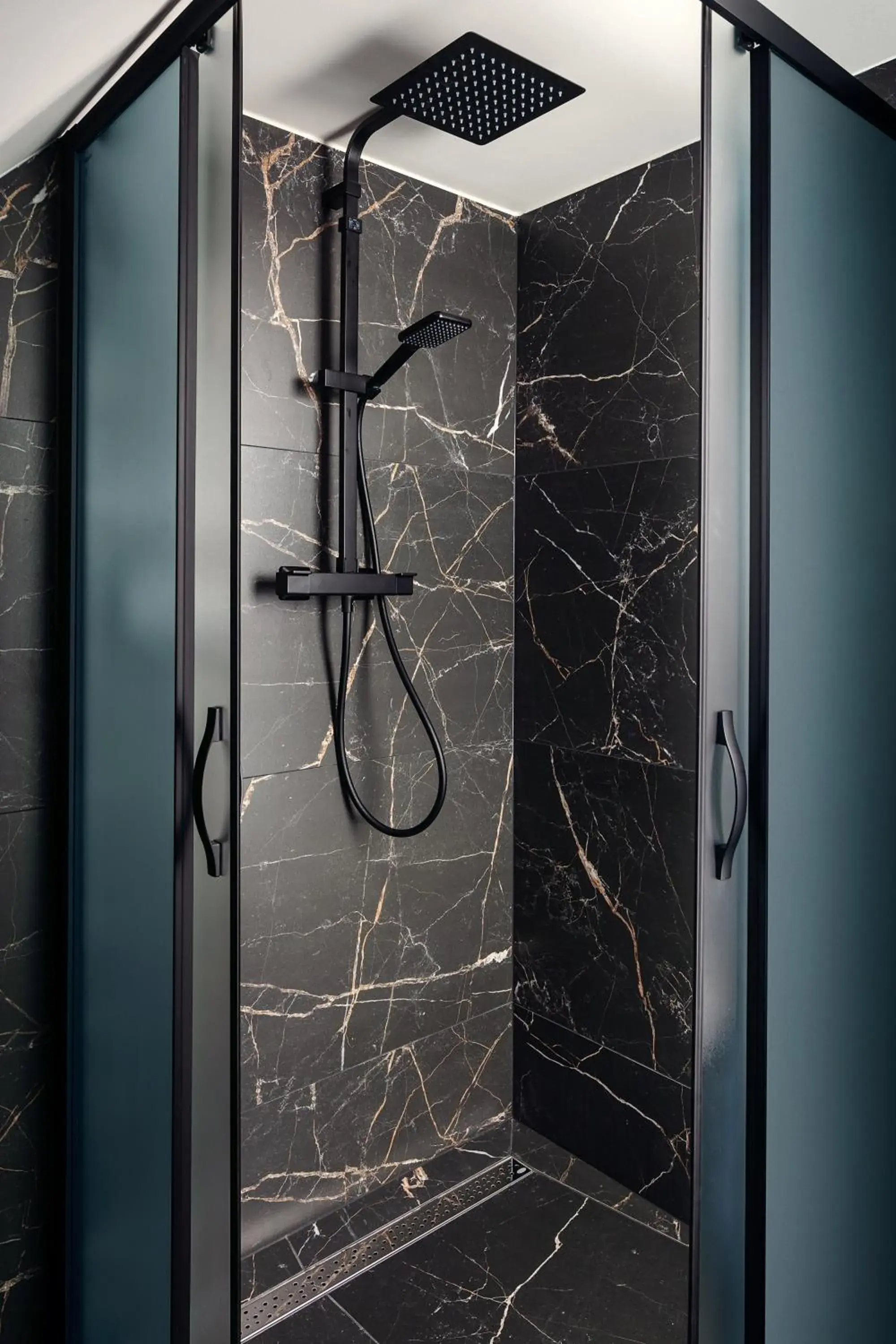 Deluxe Double or Twin Room in Perla Hotel Deluxe Double or Twin Room in Perla Hotel