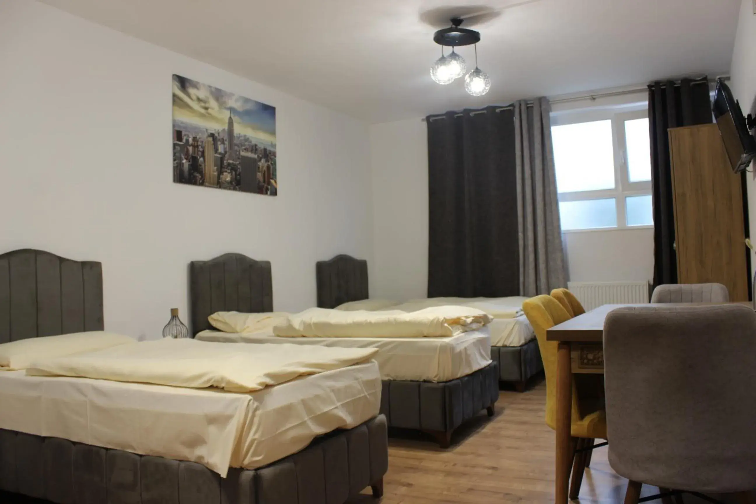 Quadruple Room in HR RoomS Quadruple Room in HR RoomS