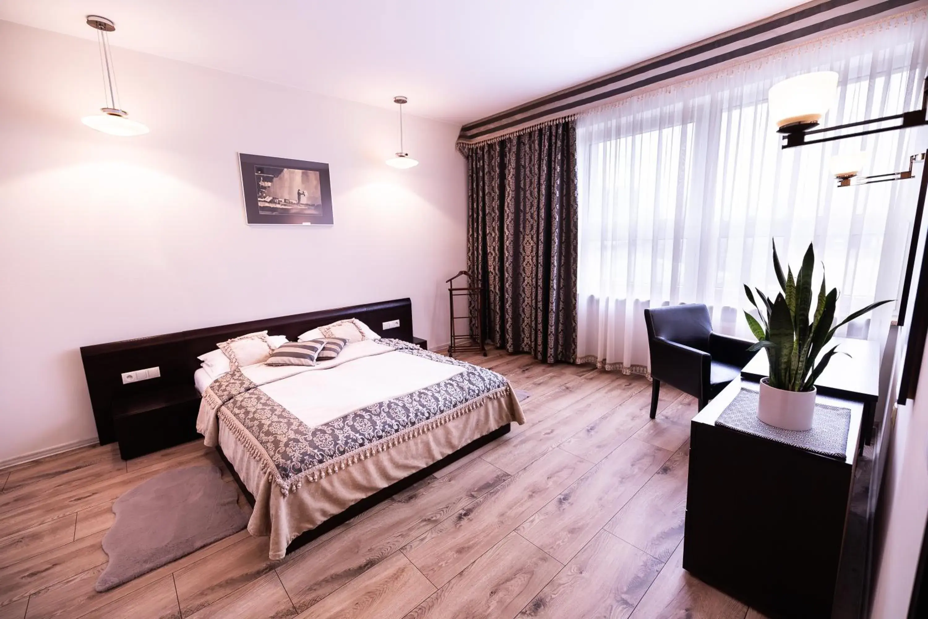 Standard Double Suite - single occupancy in Hotel Borowiecki Standard Double Suite - single occupancy in Hotel Borowiecki