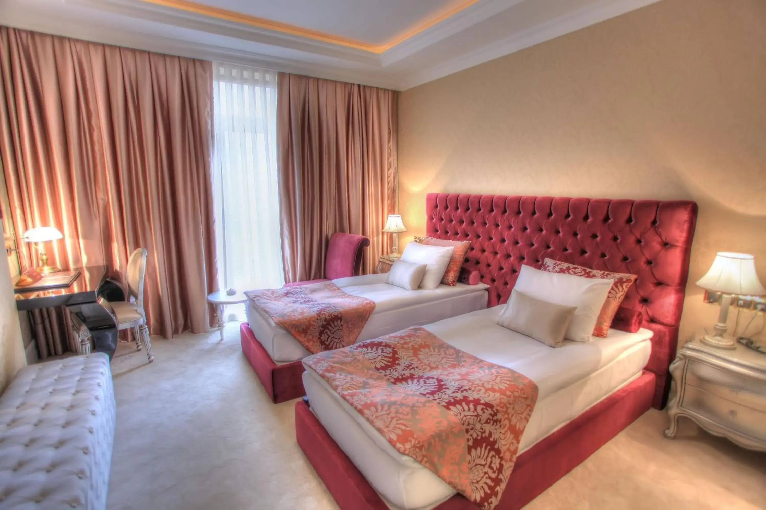 Deluxe Twin Room in Lake Palace Baku Deluxe Twin Room in Lake Palace Baku