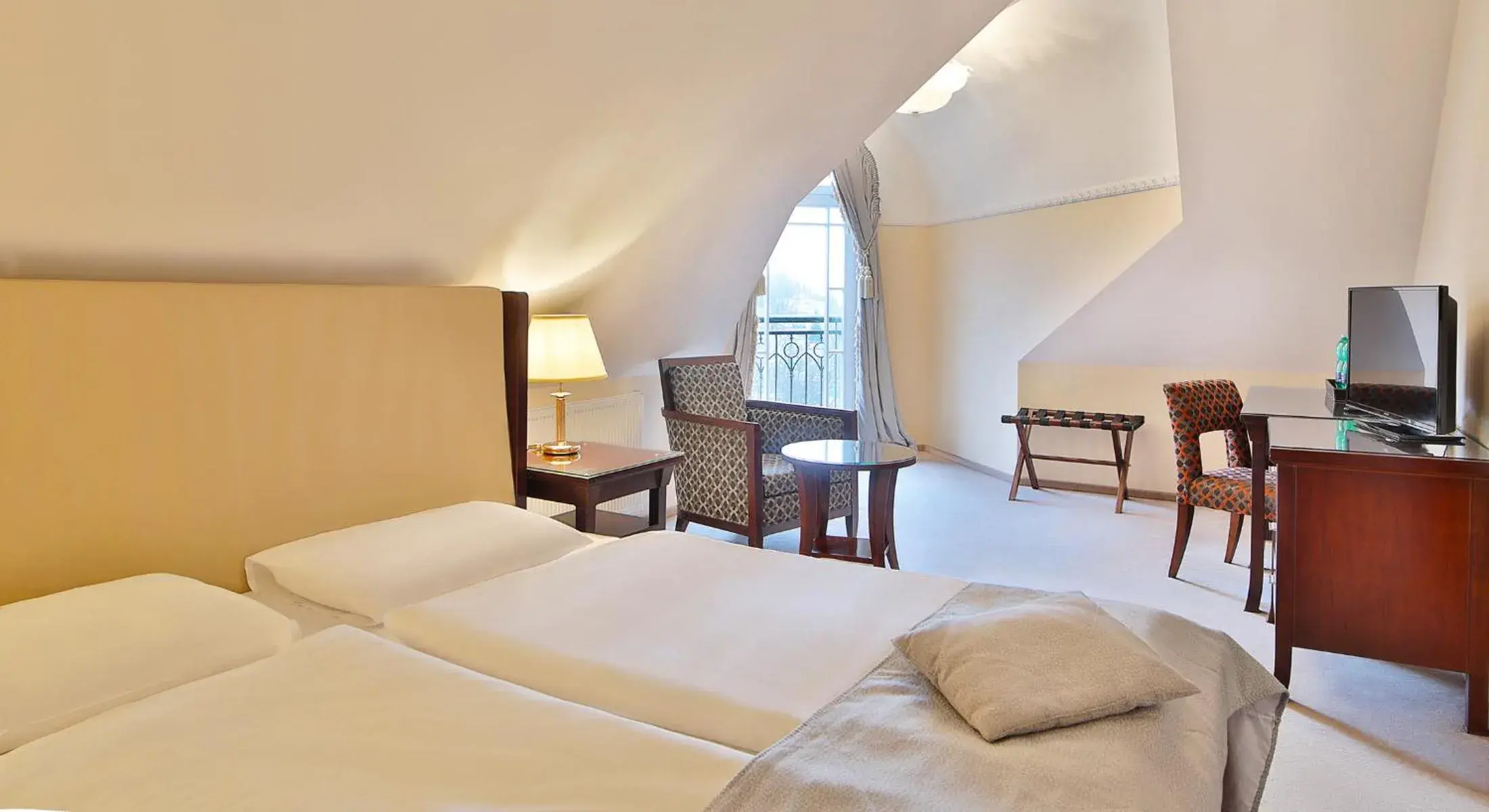 Standard Room with Park View in Sun Palace Wellness Hotel Standard Room with Park View in Sun Palace Wellness Hotel