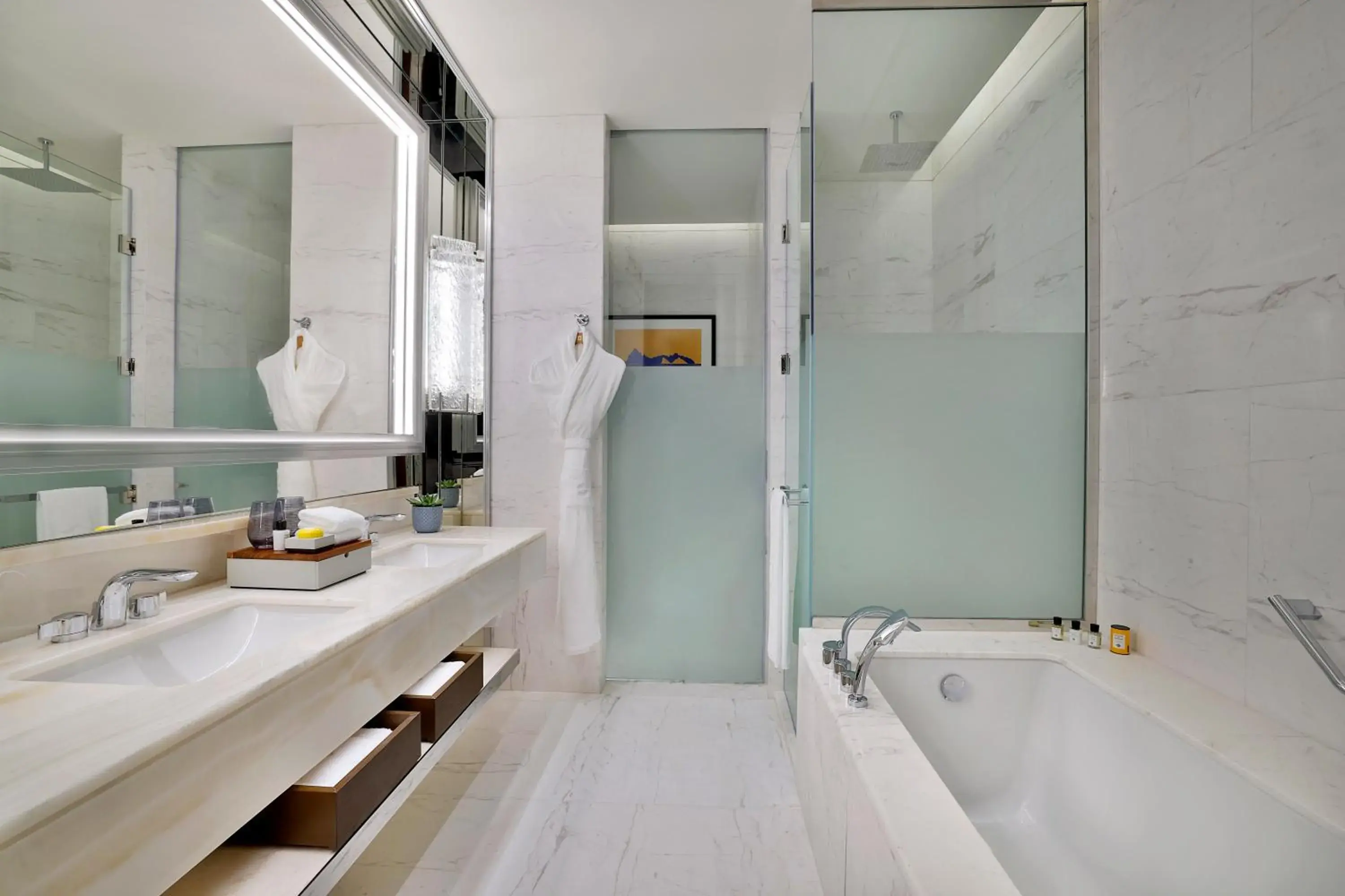 Deluxe Side Sea View Twin in Shangri-La Jeddah Deluxe Side Sea View Twin in Shangri-La Jeddah