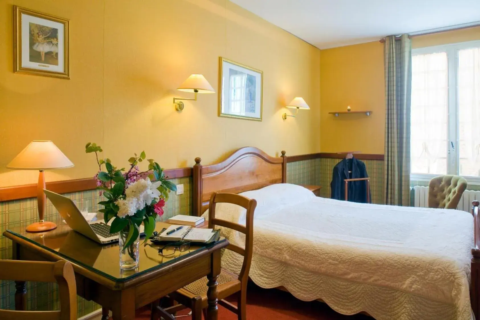 Double Room - single occupancy in Au Relais du Porhoet Double Room - single occupancy in Au Relais du Porhoet