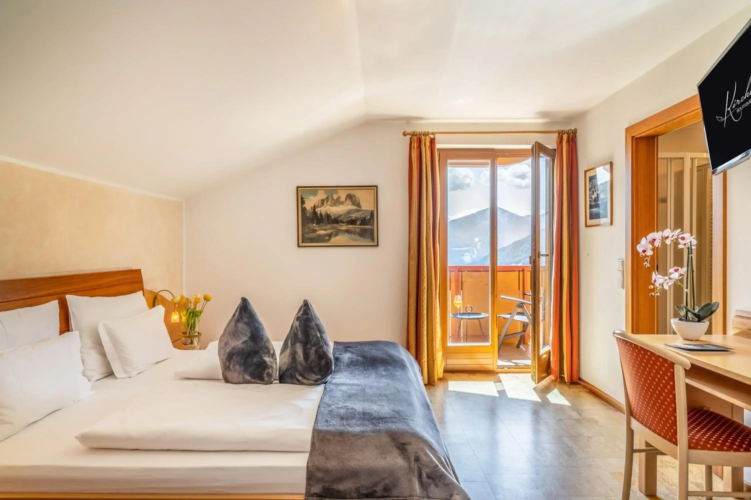 Double Room with Valley View in Boutique Hotel Kircher Double Room with Valley View in Boutique Hotel Kircher