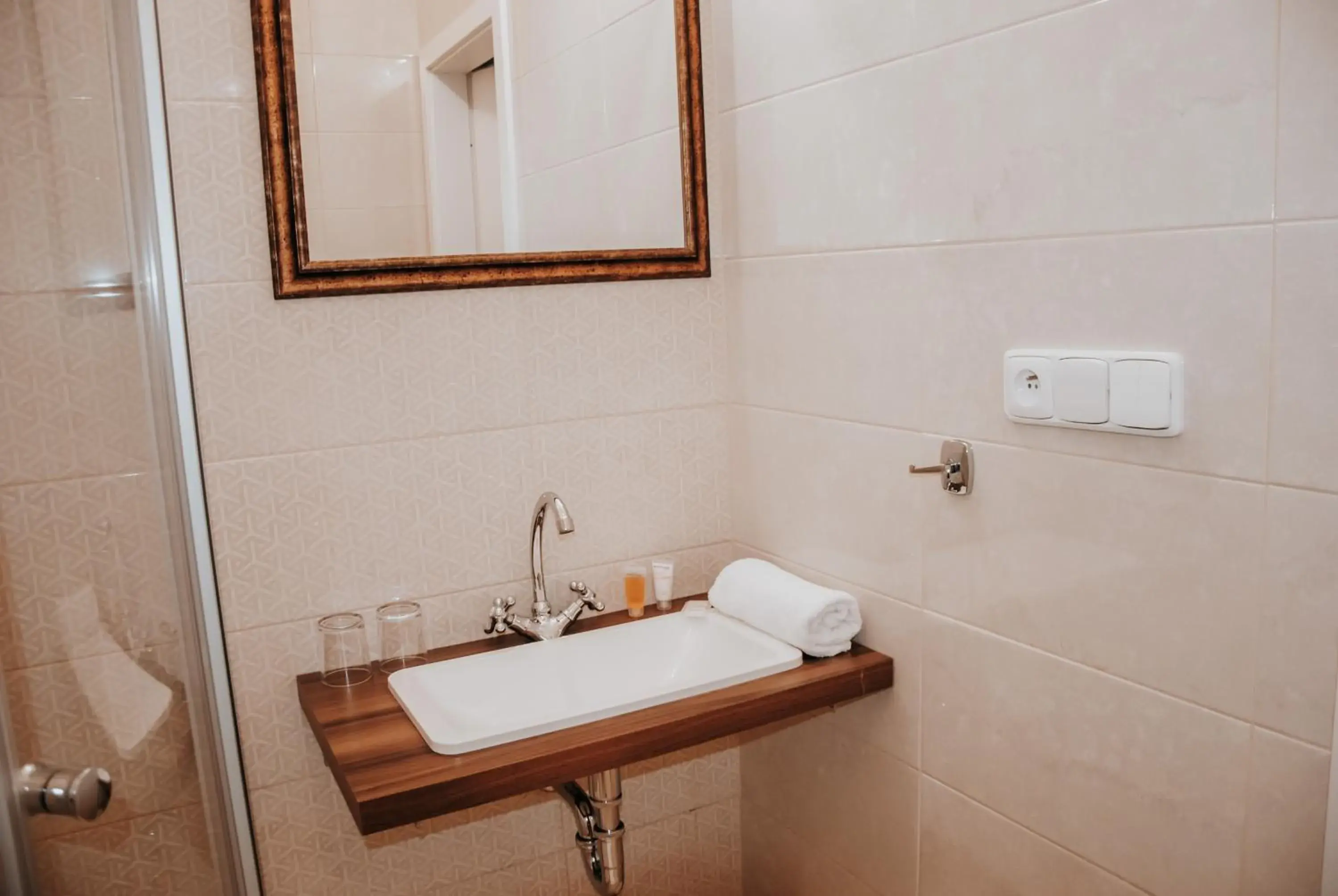 Twin Room in B&B Hotel Praha Twin Room in B&B Hotel Praha