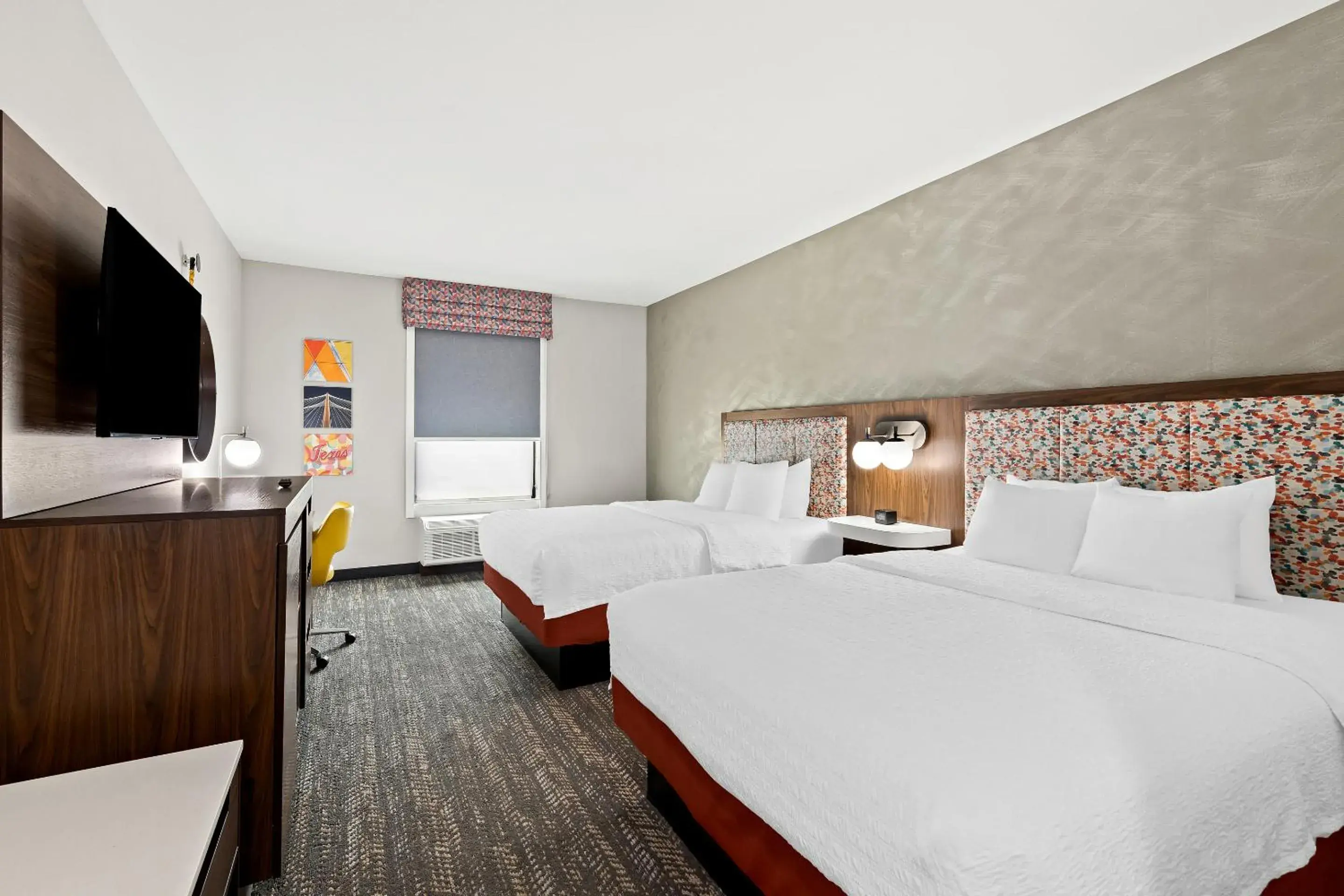 Queen Room with Two Queen Beds - Hearing Access/Non-Smoking in Hampton Inn Longview Queen Room with Two Queen Beds - Hearing Access/Non-Smoking in Hampton Inn Longview