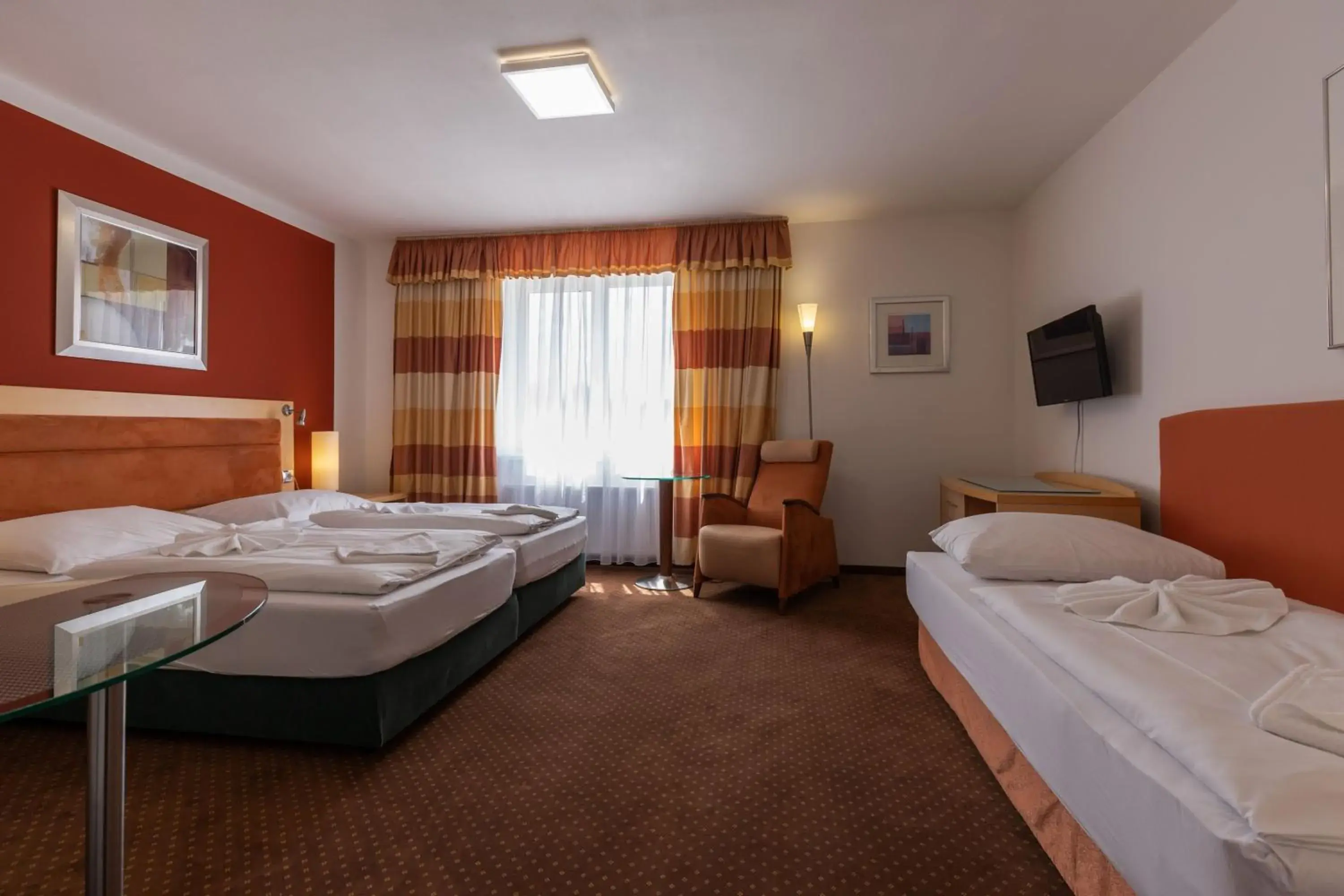 Triple Room in Active & Wellness Hotel Subterra Triple Room in Active & Wellness Hotel Subterra