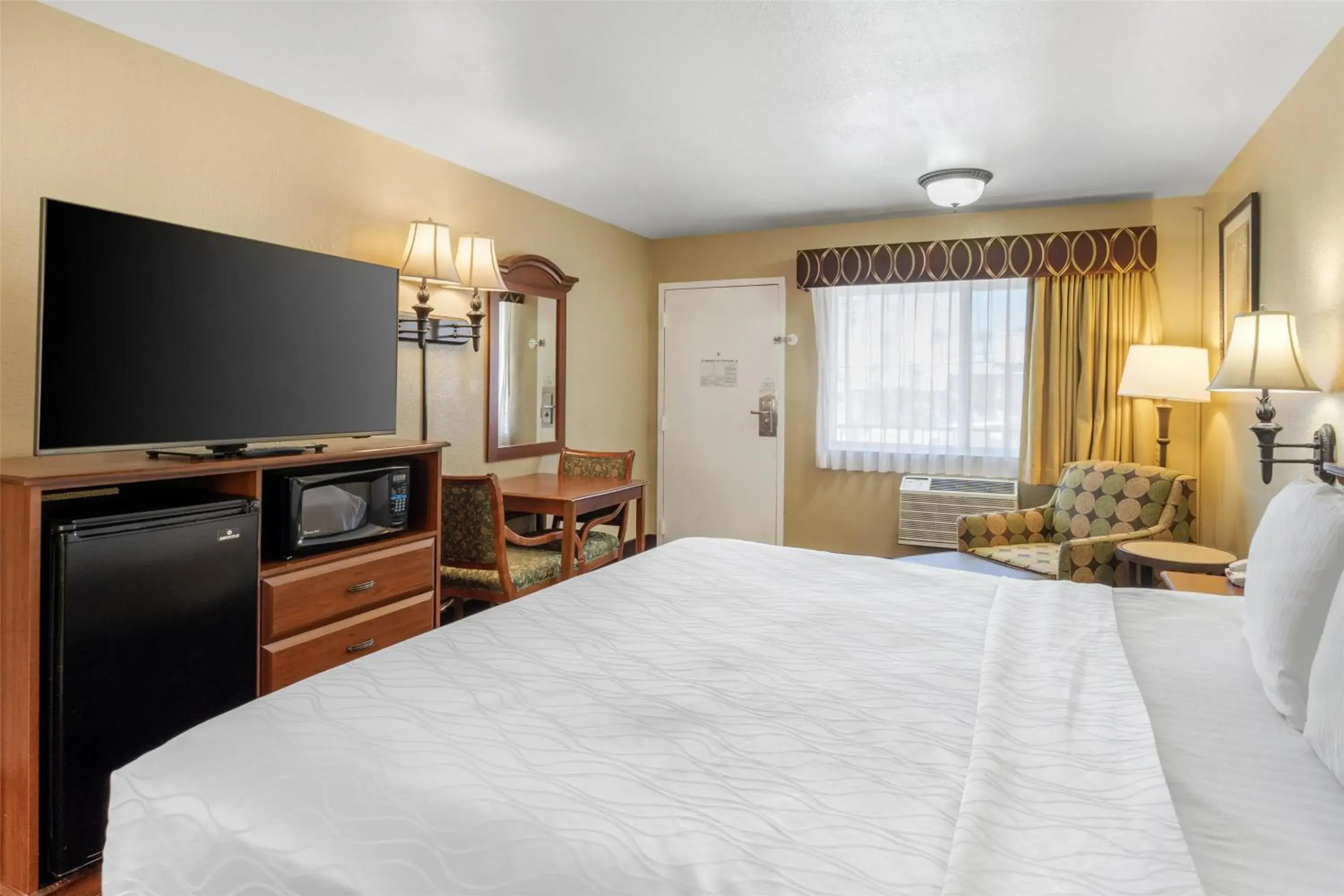 King Room - Non-Smoking in Best Western Desert Winds King Room - Non-Smoking in Best Western Desert Winds