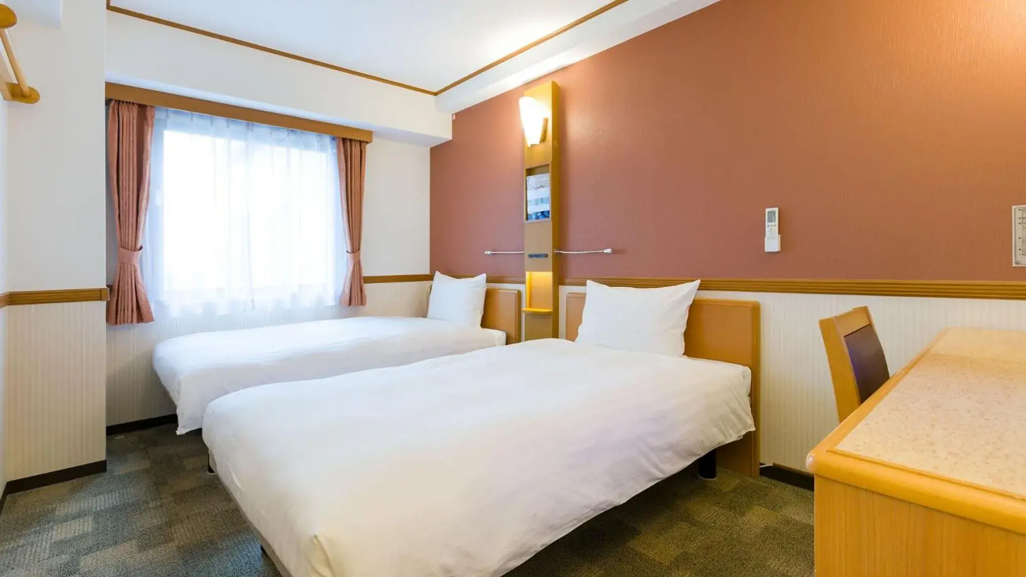 Twin Room - single occupancy - Non-Smoking in Toyoko Inn Hitachi Ekimae Twin Room - single occupancy - Non-Smoking in Toyoko Inn Hitachi Ekimae