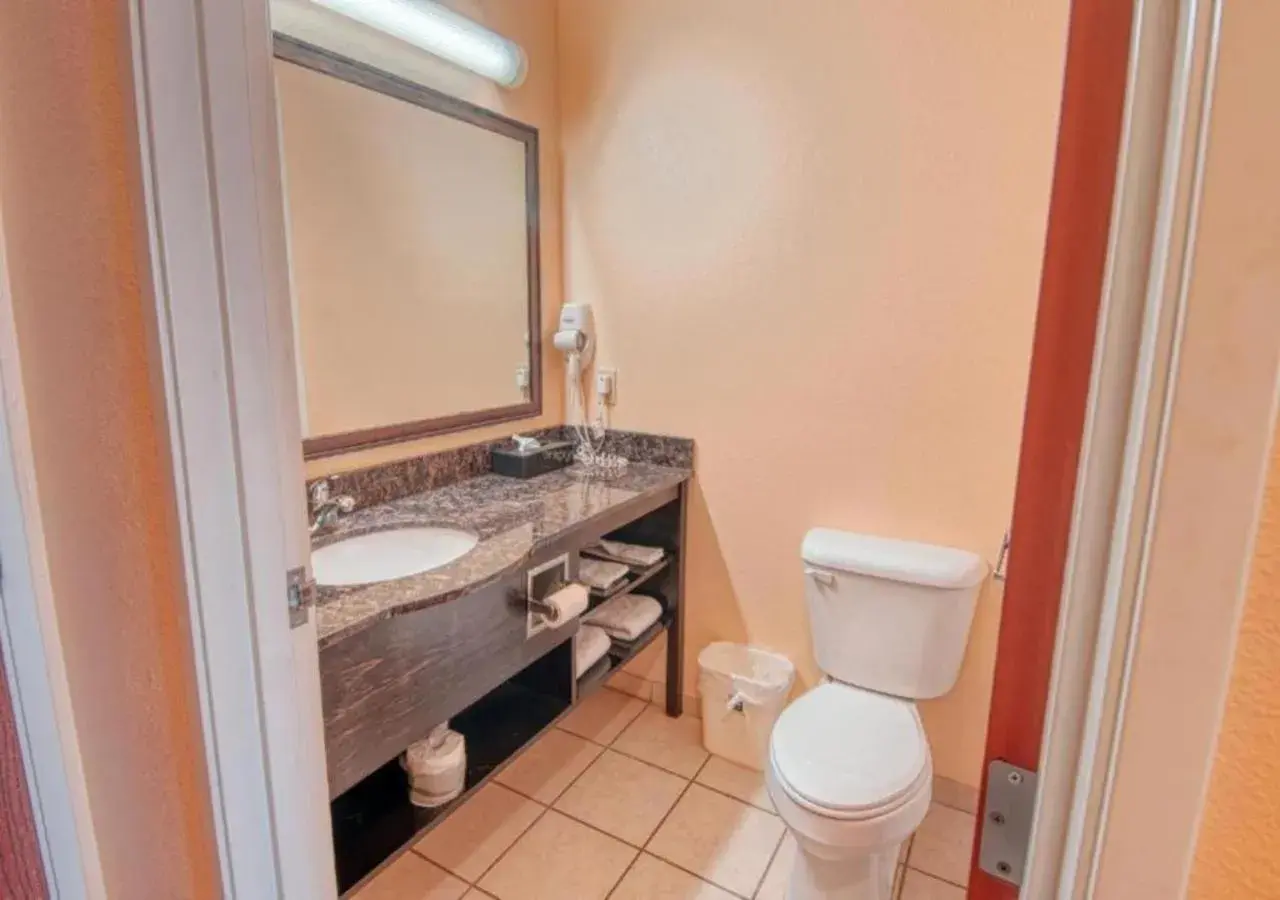 Standard Double Suite in Express inn & suites Standard Double Suite in Express inn & suites