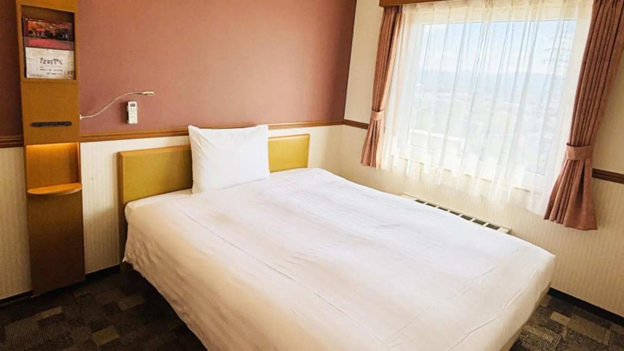 Queen Room for Single Use - Smoking in Toyoko Inn Sakudaira-eki Asama-guchi Queen Room for Single Use - Smoking in Toyoko Inn Sakudaira-eki Asama-guchi