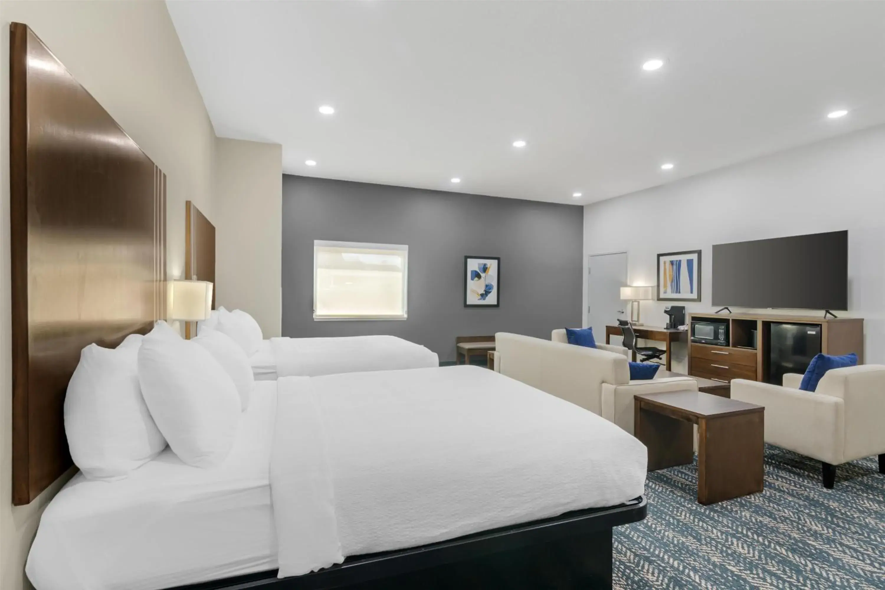 Double Queen Suite - Non-Smoking in Best Western Plus Washington Hotel Double Queen Suite - Non-Smoking in Best Western Plus Washington Hotel