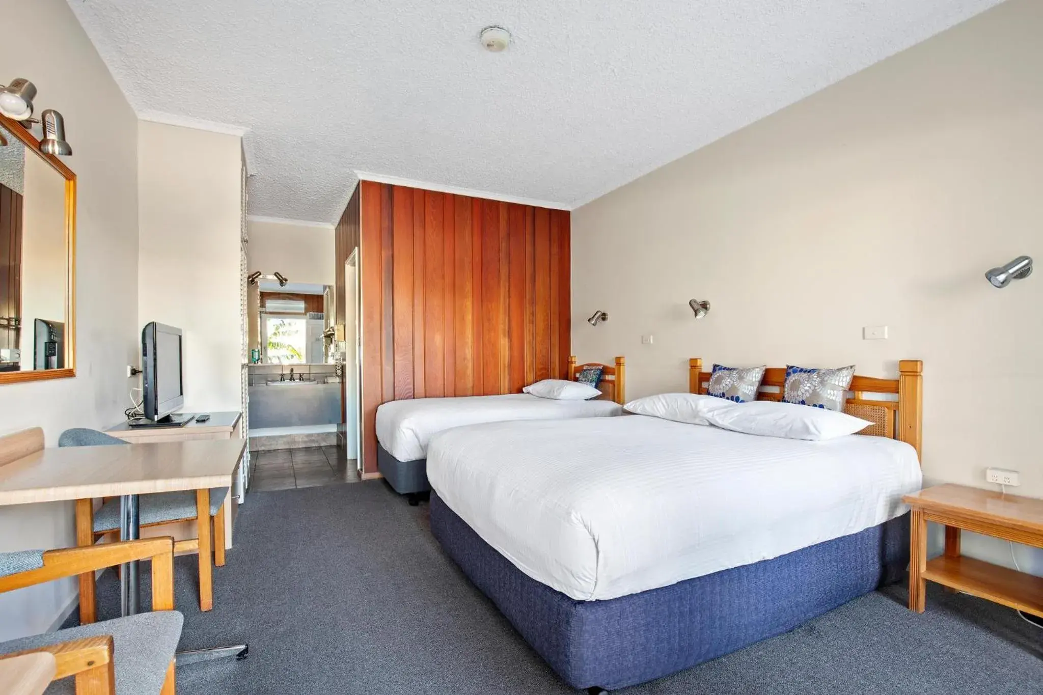 Premium Double/ Twin Room in Banjo Paterson Motor Inn Premium Double/ Twin Room in Banjo Paterson Motor Inn