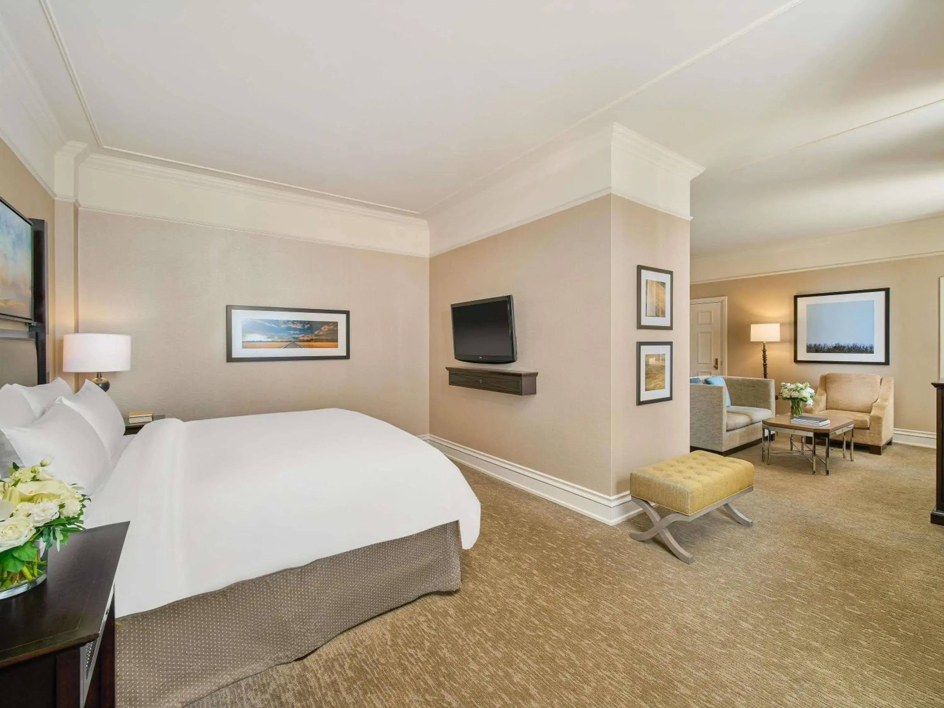 Fairmont Gold King Suite - Lounge Access in Fairmont Palliser Fairmont Gold King Suite - Lounge Access in Fairmont Palliser