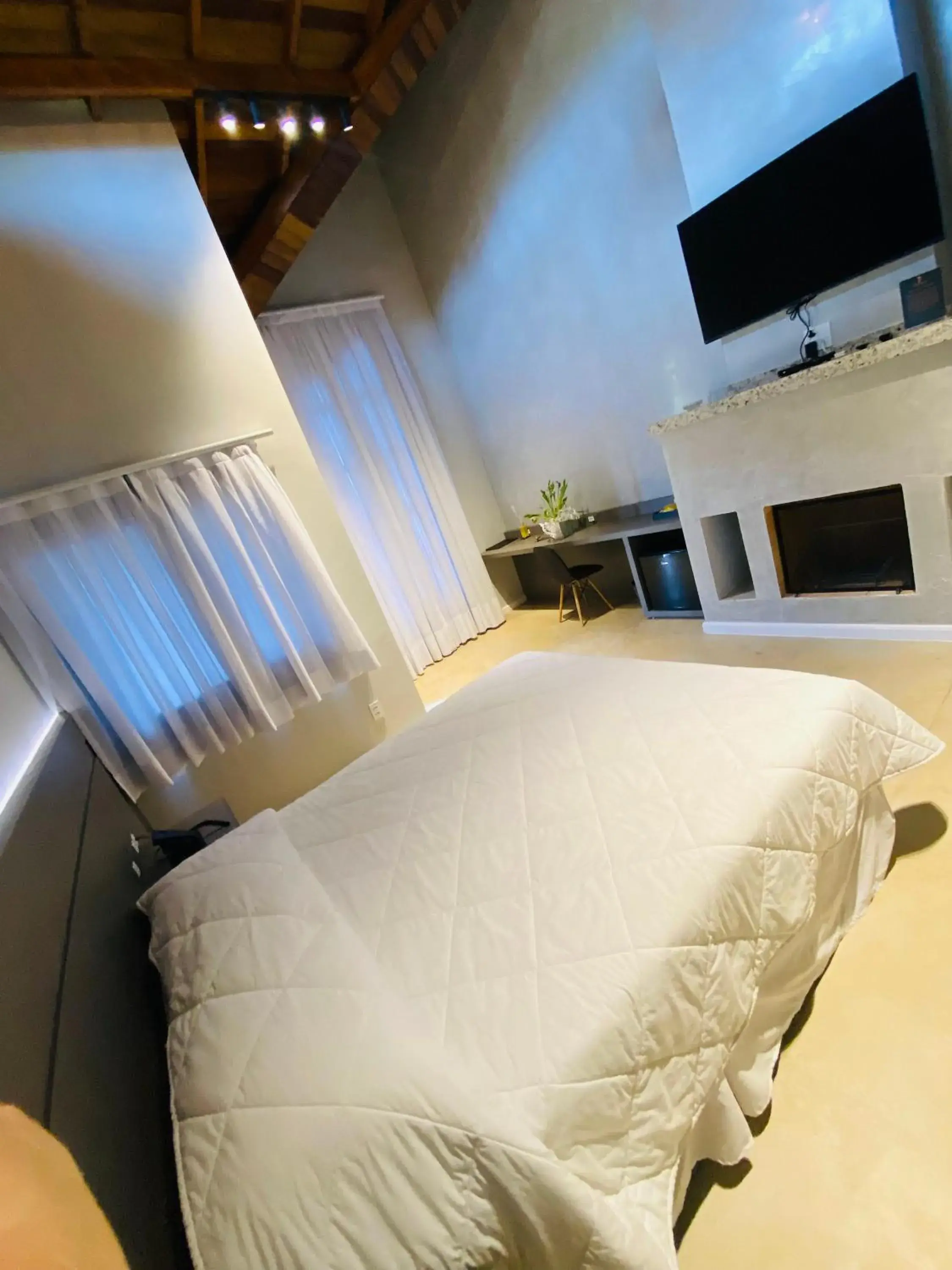 Double Room with Mountain View in Hotel Chalés Capitanias Double Room with Mountain View in Hotel Chalés Capitanias