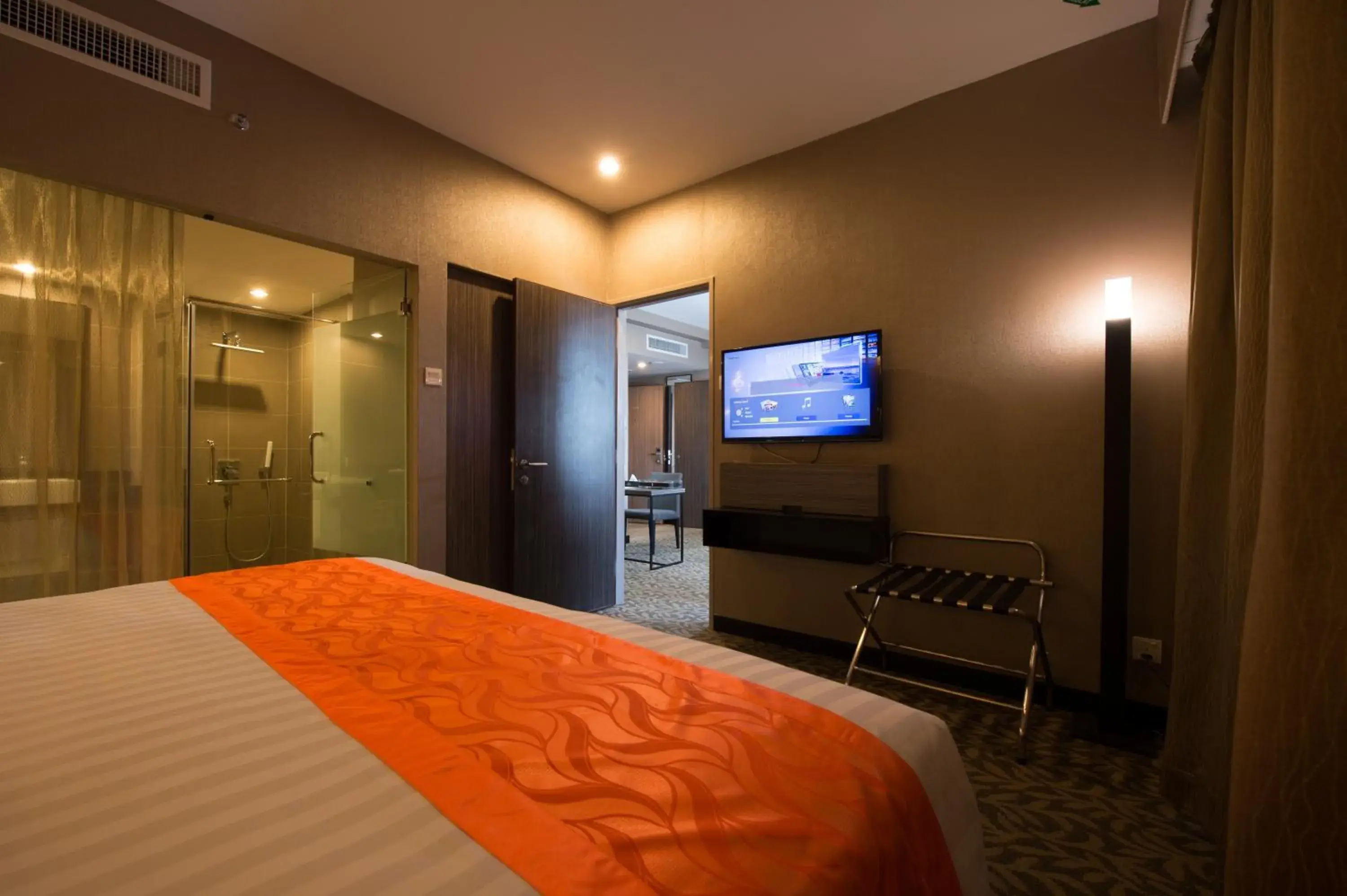 Corporate Suite King in Grand Alora Hotel Corporate Suite King in Grand Alora Hotel