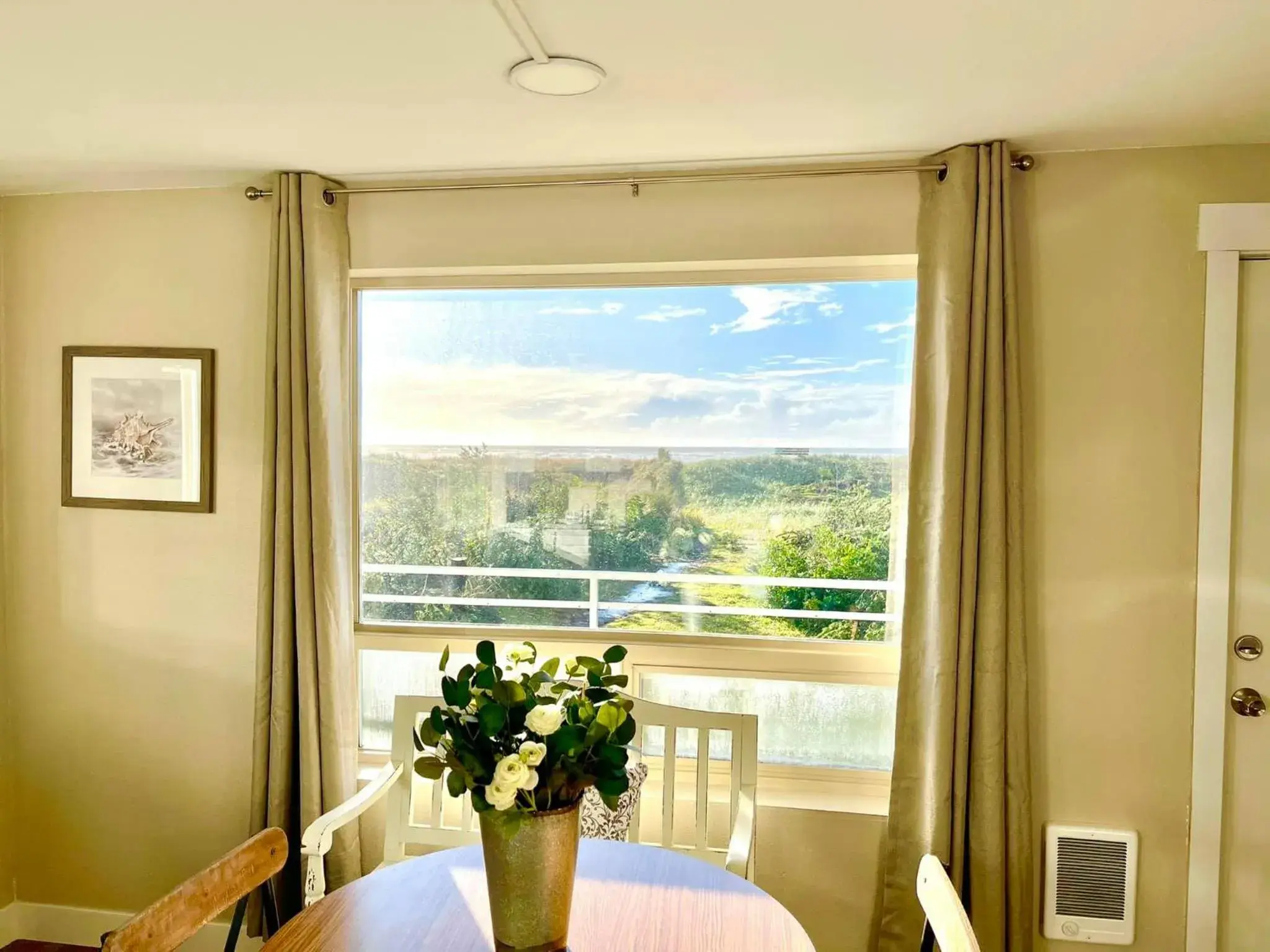 King Room with Balcony in Arena del Mar King Room with Balcony in Arena del Mar