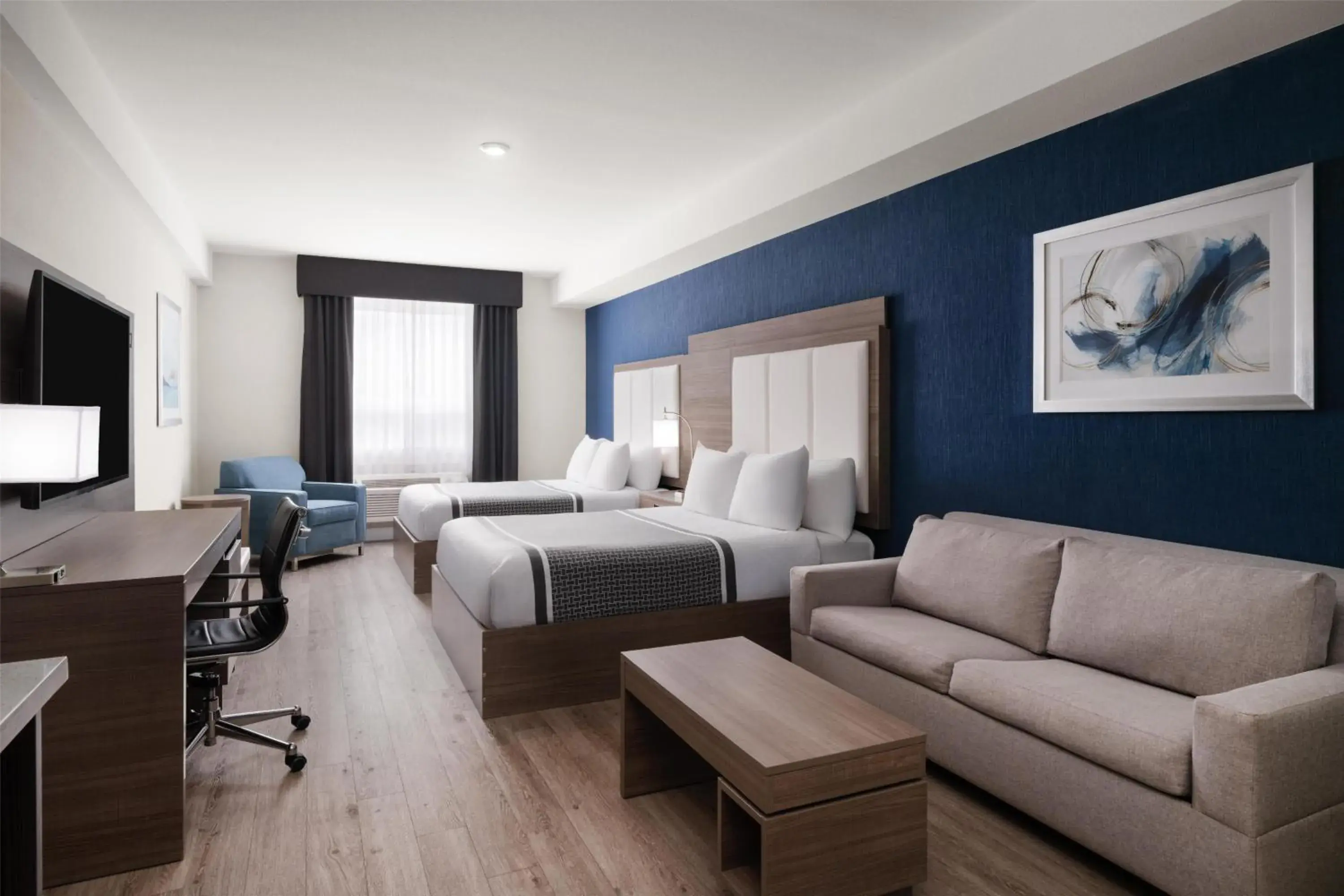 Queen Room with Two Queen Beds Sofa Bed in Best Western Plus Gateway to the Falls Queen Room with Two Queen Beds Sofa Bed in Best Western Plus Gateway to the Falls