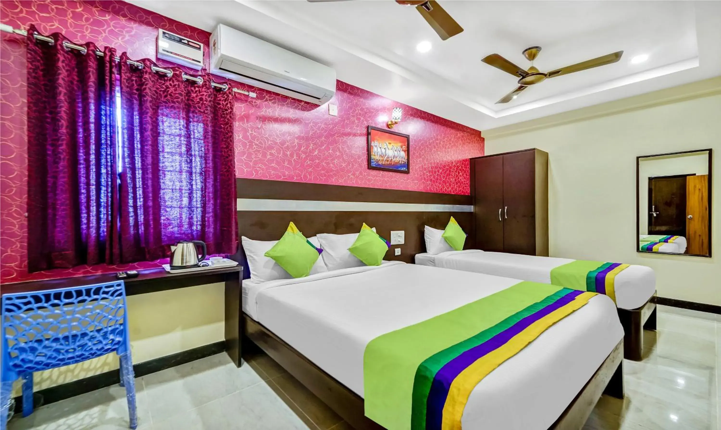 Deluxe Double Room - single occupancy in Treebo Sripadha Residency Alipiri Road Deluxe Double Room - single occupancy in Treebo Sripadha Residency Alipiri Road
