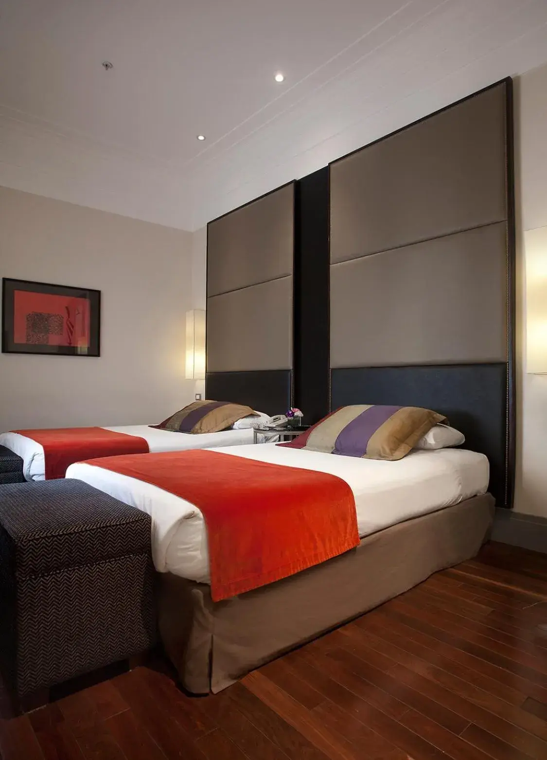 Deluxe Twin Room in Savoy Hotel Deluxe Twin Room in Savoy Hotel