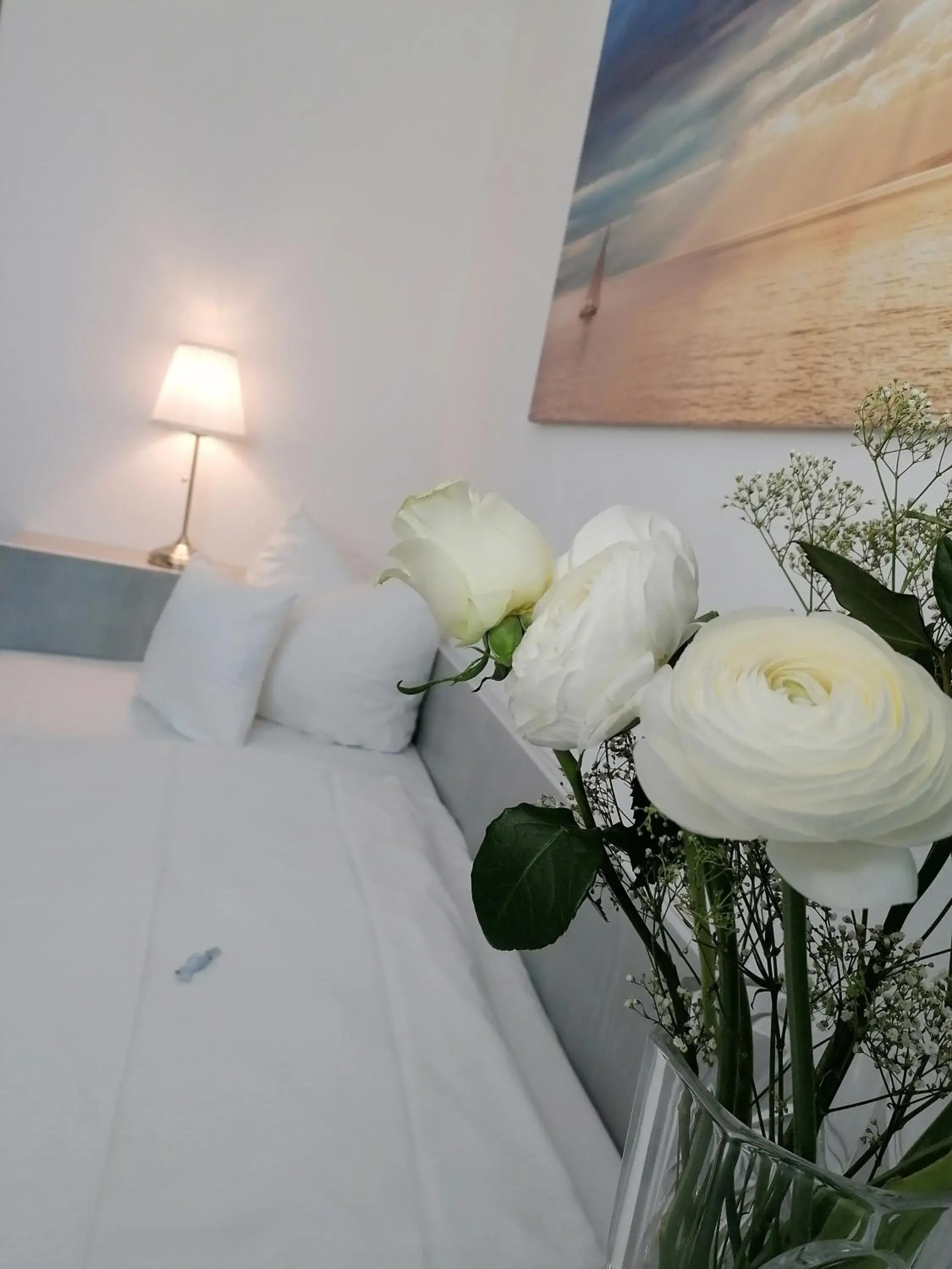 Single Room with Bathroom in Hotel Wendelstein Single Room with Bathroom in Hotel Wendelstein