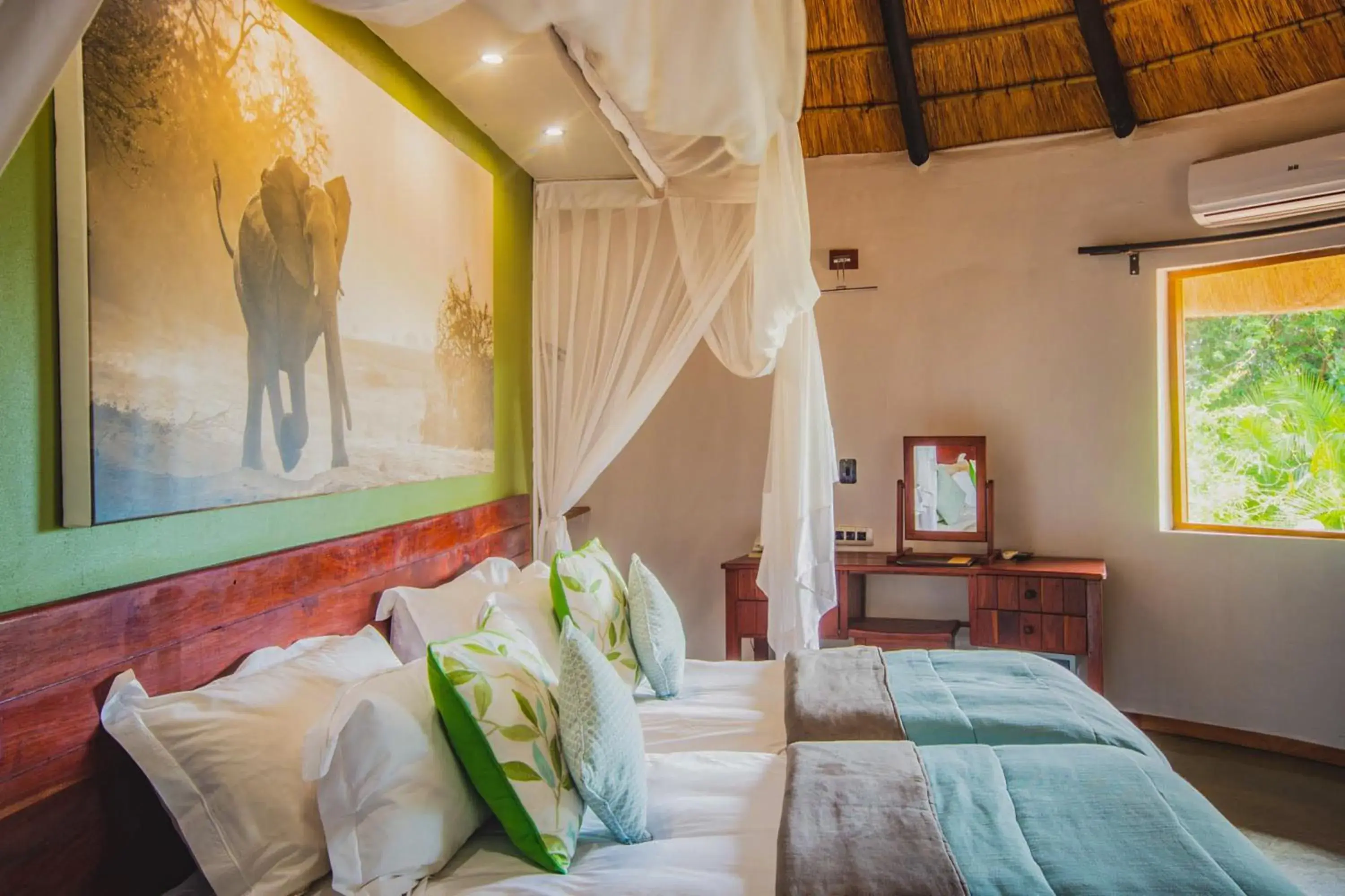 Standard Twin Room with Garden View in Chobe Safari Lodges Standard Twin Room with Garden View in Chobe Safari Lodges