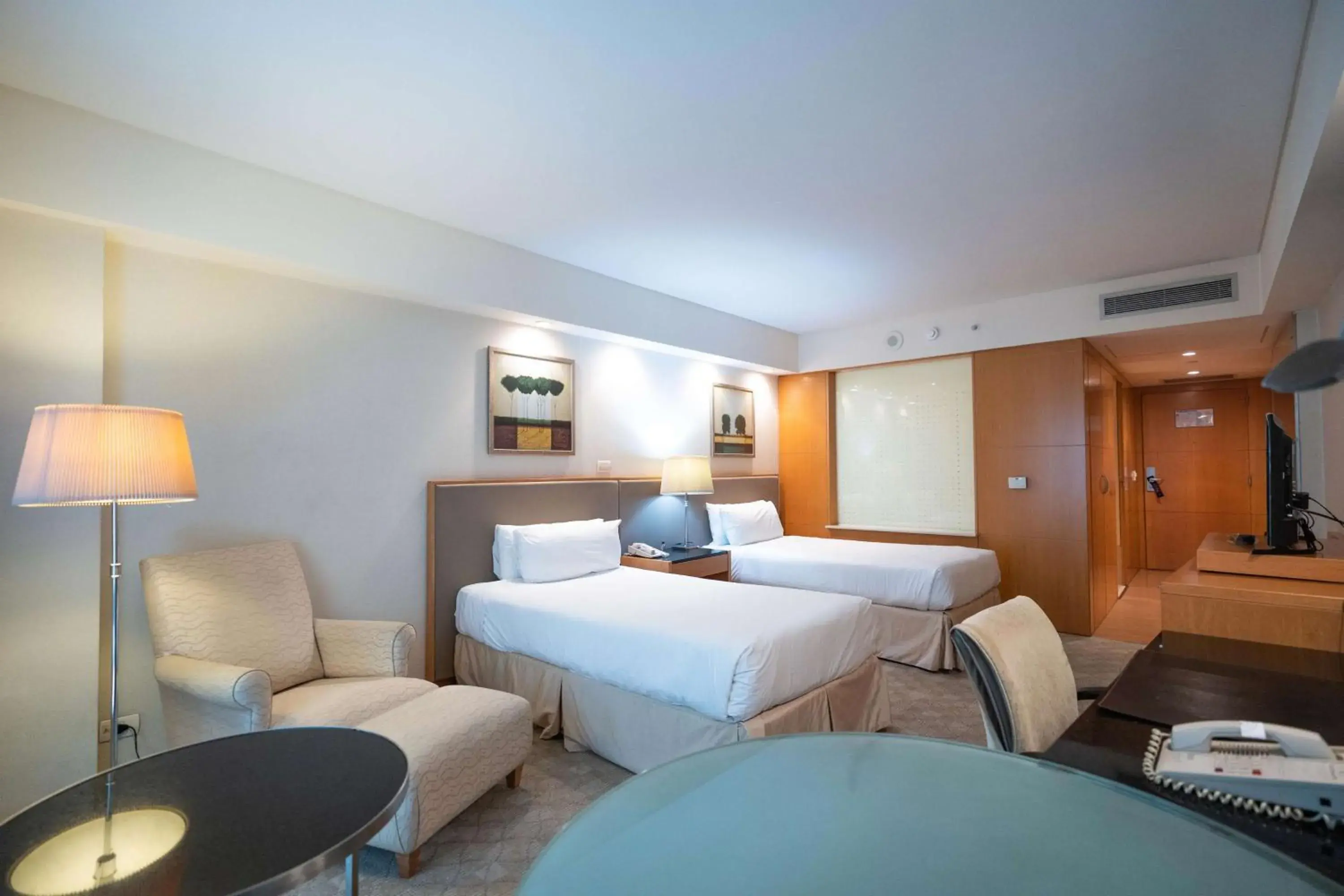 Deluxe Twin Room in Doubletree By Hilton Buenos Aires Deluxe Twin Room in Doubletree By Hilton Buenos Aires