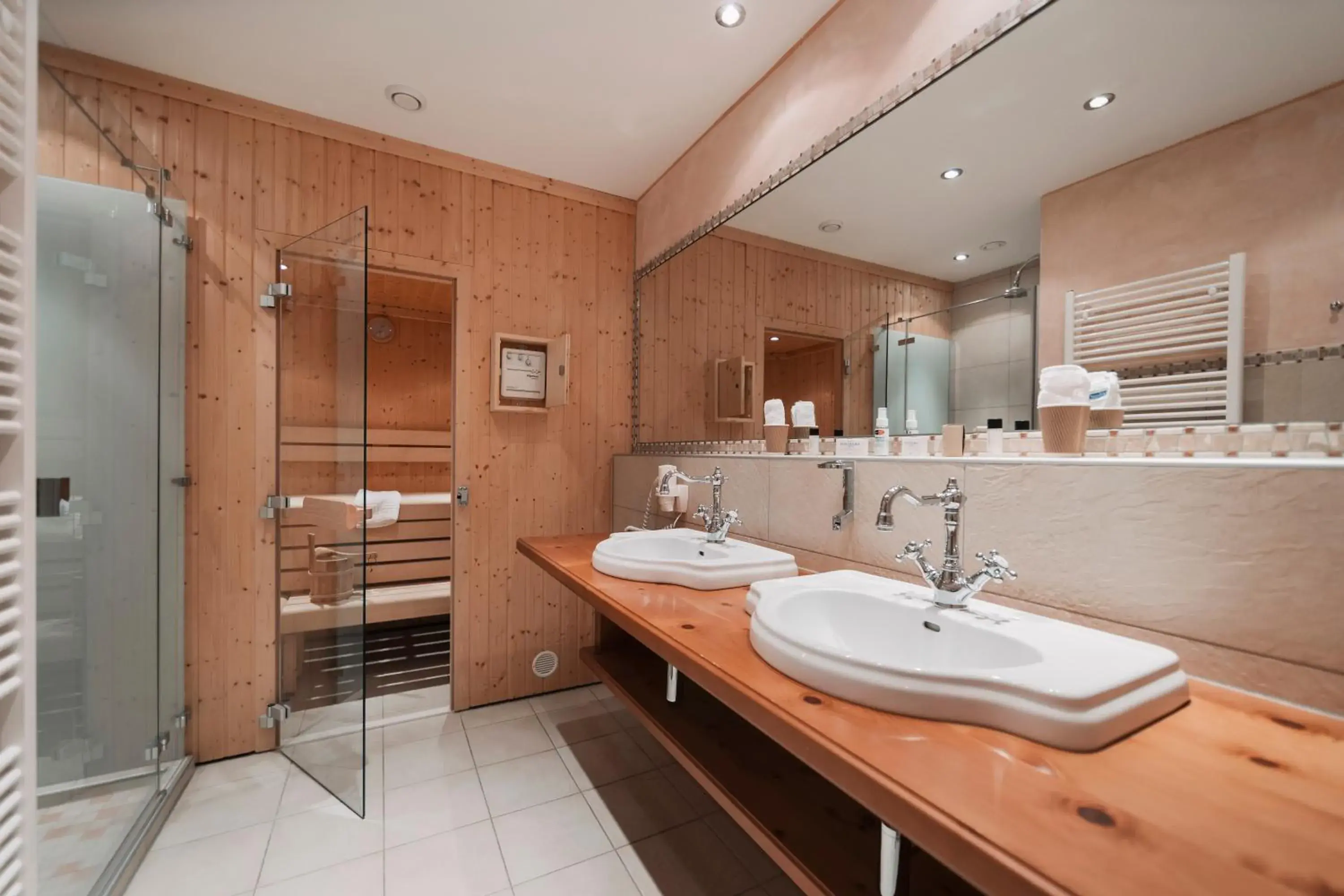 Apartment with Sauna in Wellness Aparthotel Panorama Alpin - Ferienwohnungen Jerzens im Pitztal Apartment with Sauna in Wellness Aparthotel Panorama Alpin - Ferienwohnungen Jerzens im Pitztal