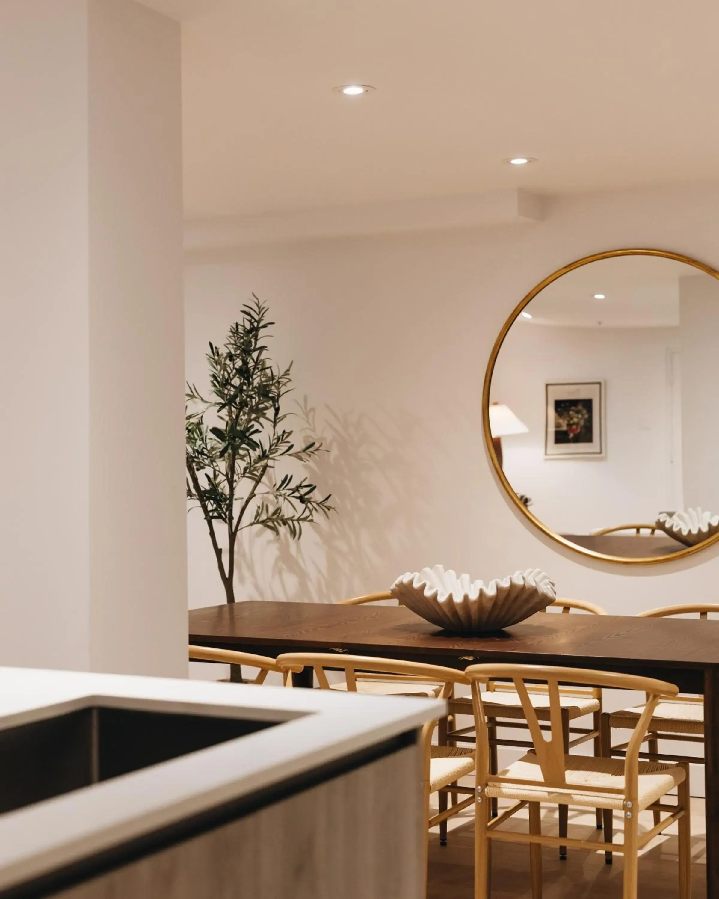 Premium Four-Bedroom with Sofa Bed in Bakan- Palais des Congres, Convention Centre Premium Four-Bedroom with Sofa Bed in Bakan- Palais des Congres, Convention Centre